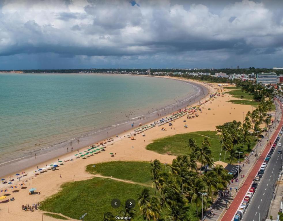 Tambaú Israel Flat 421 - cobertura com piscina beira mar