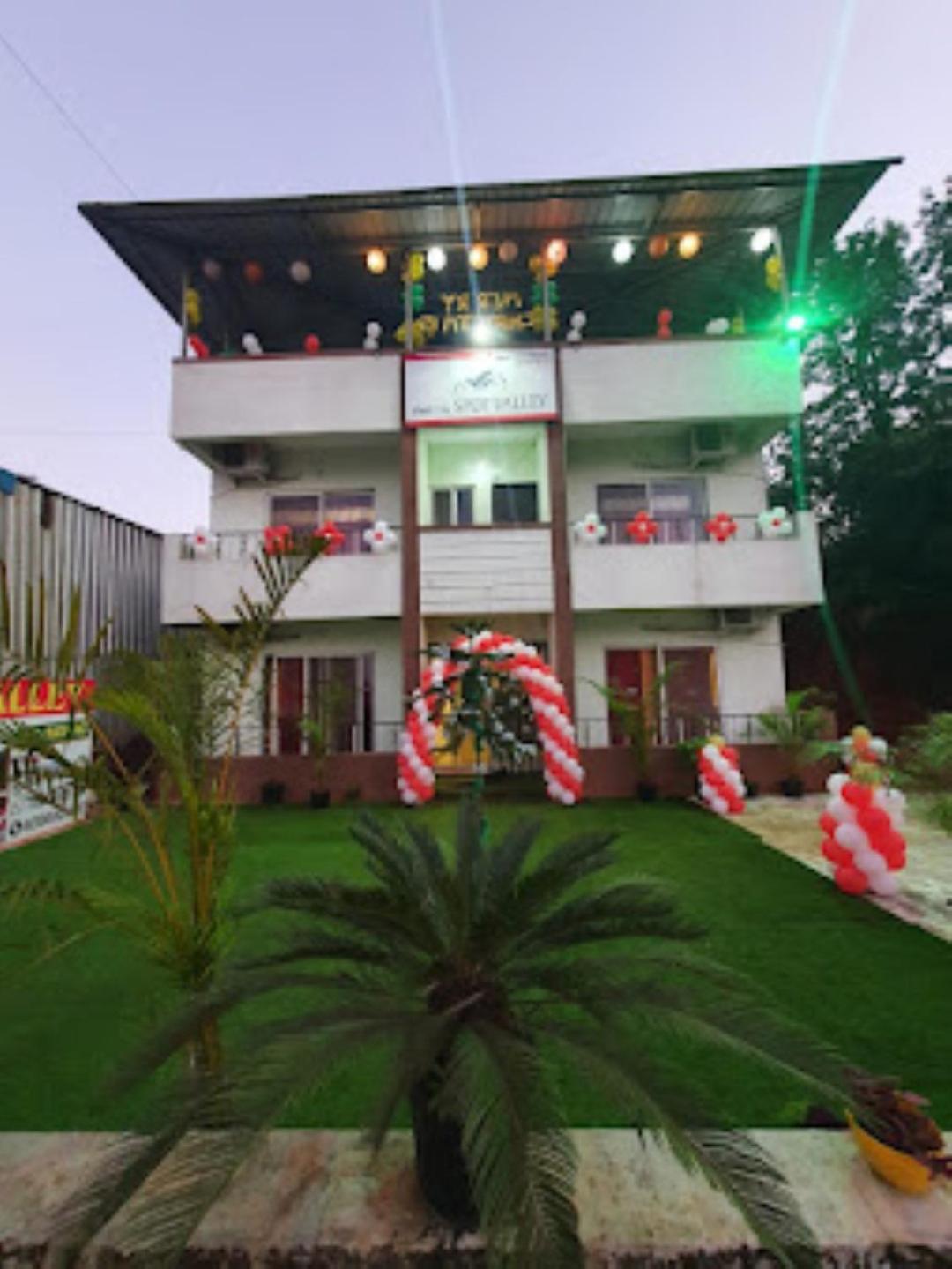 Hotel The Spot Valley Panchgani view 4