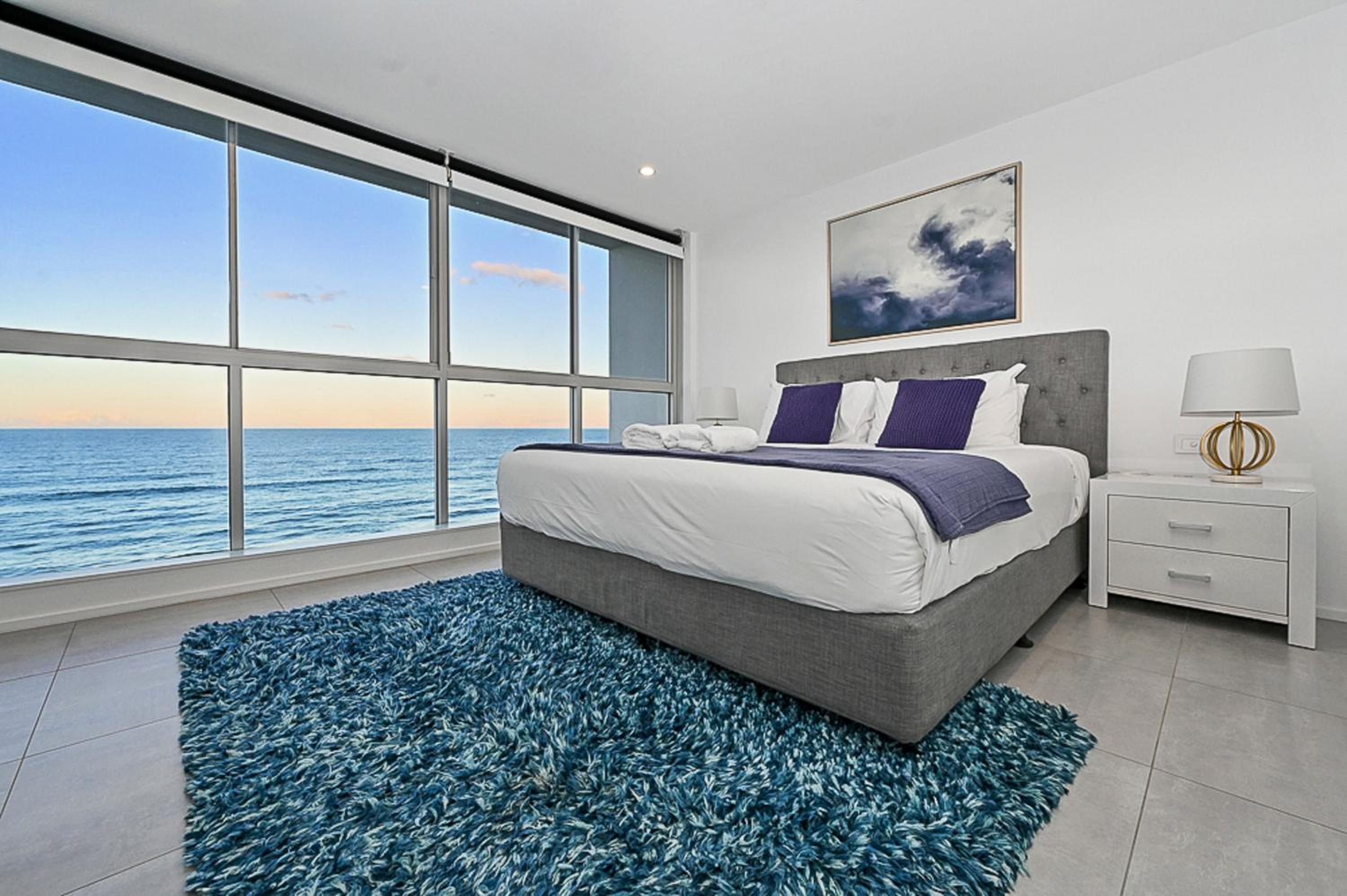 Golden Sands on the Beach - Absolute Beachfront Apartments-2