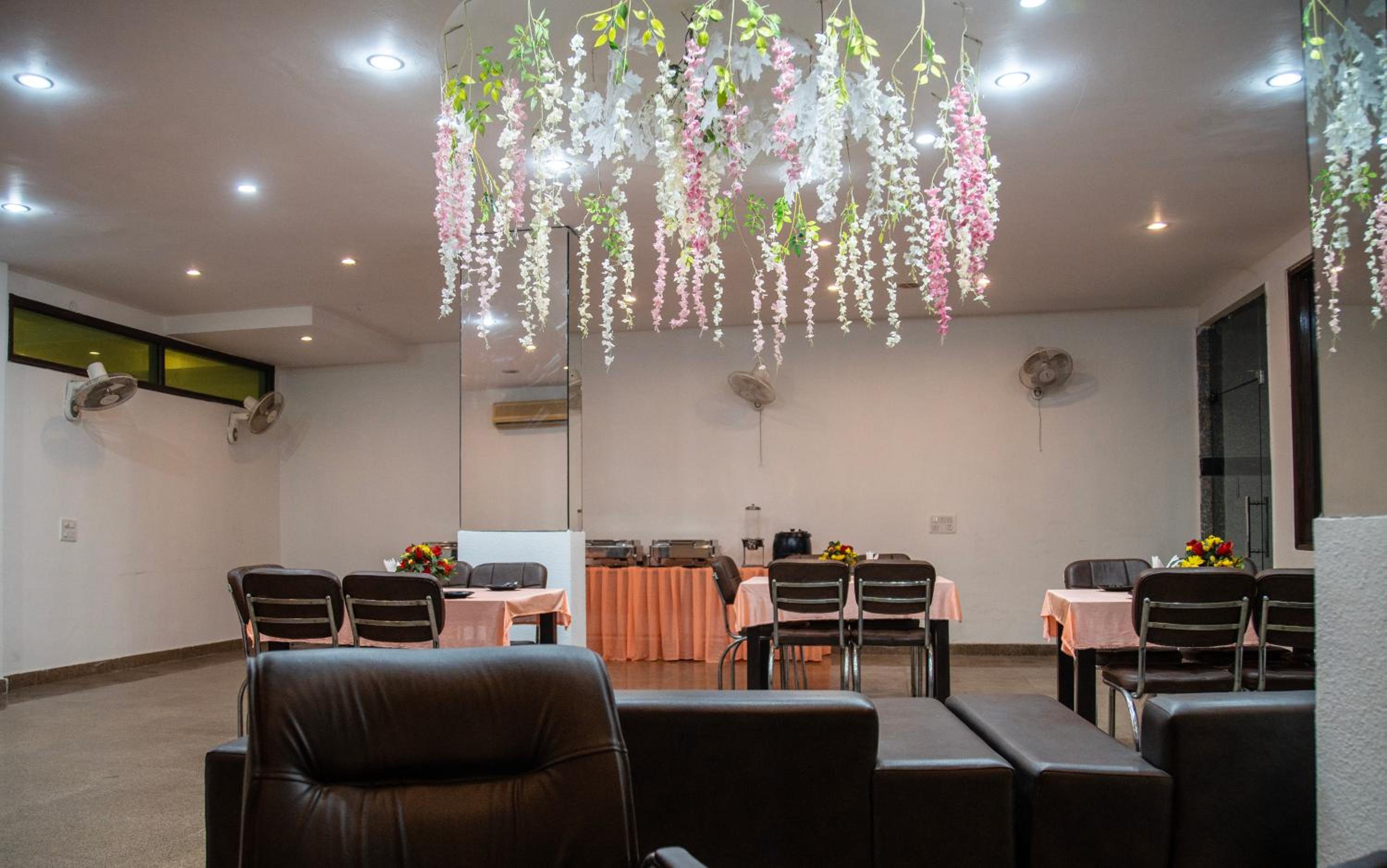 Gurgaon Vacations - Nikko Blue - Boutique Hotel - Property Image 3