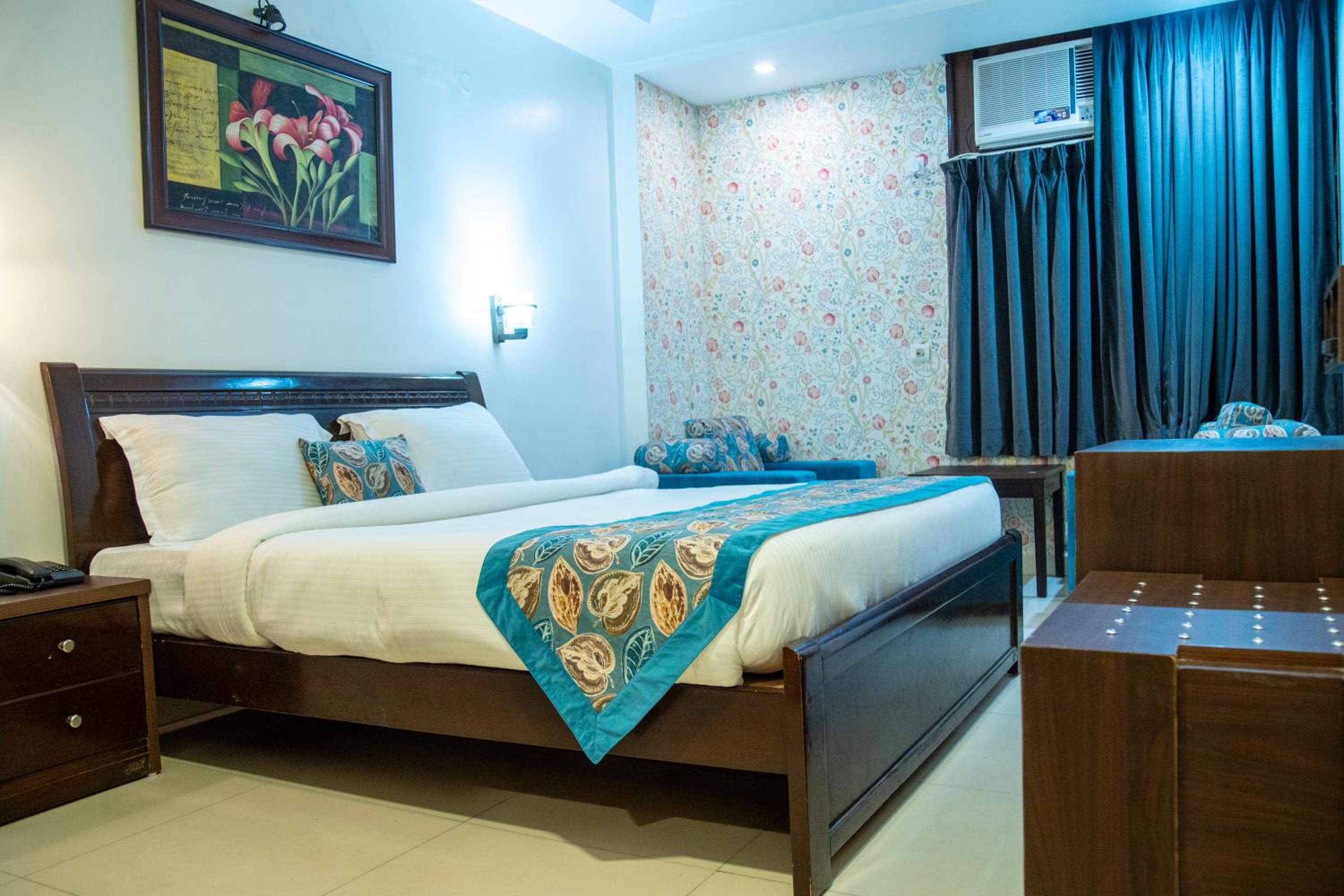 Gurgaon Vacations - Nikko Blue - Boutique Hotel - Property Image 5