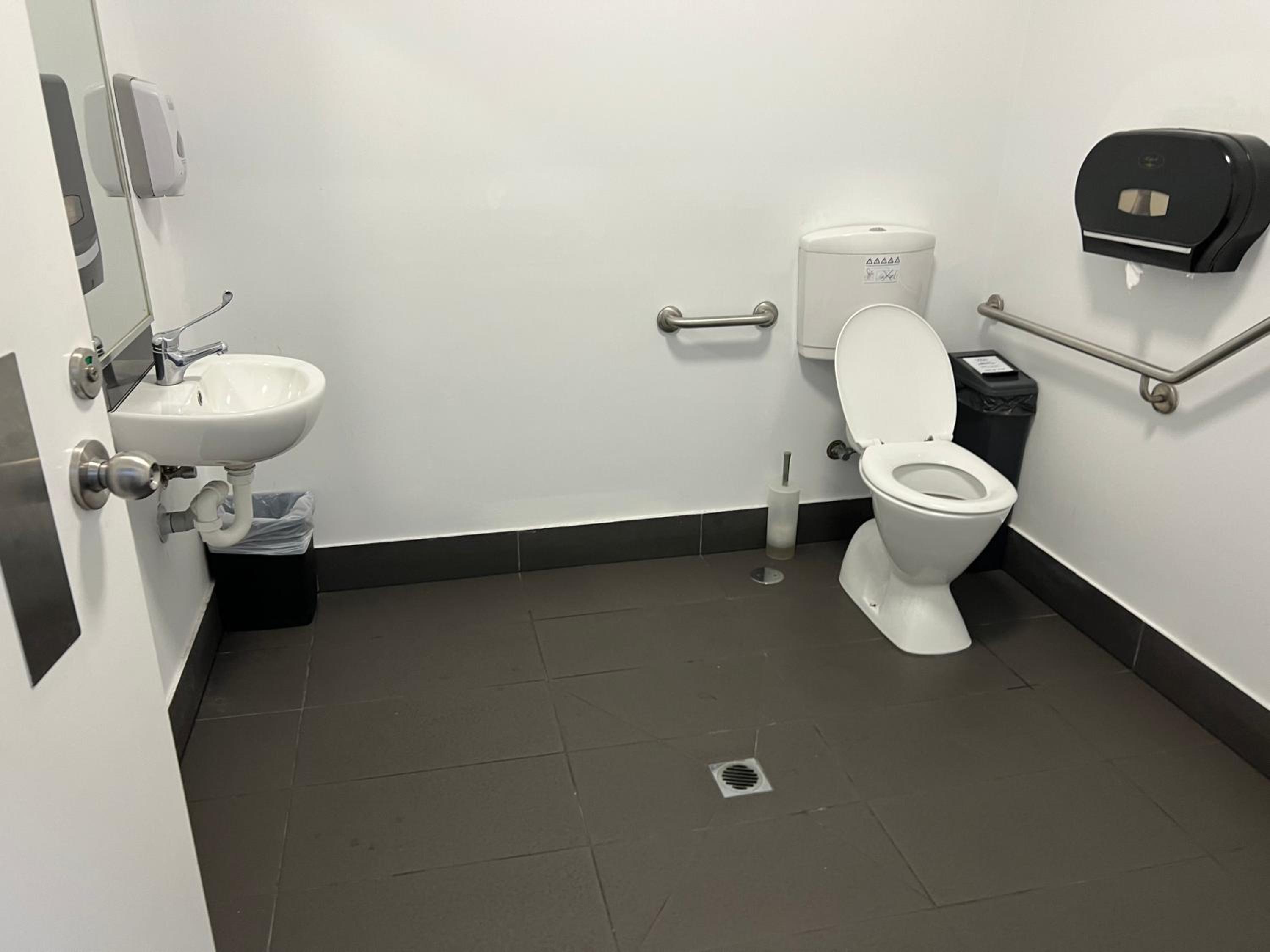Fortitude Valley sharing apartments with other guests
