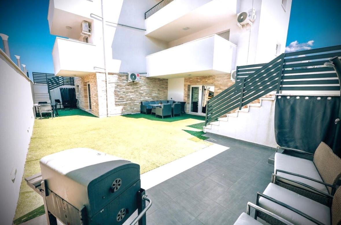 Vip Deluxe Apartment Arian photo 2