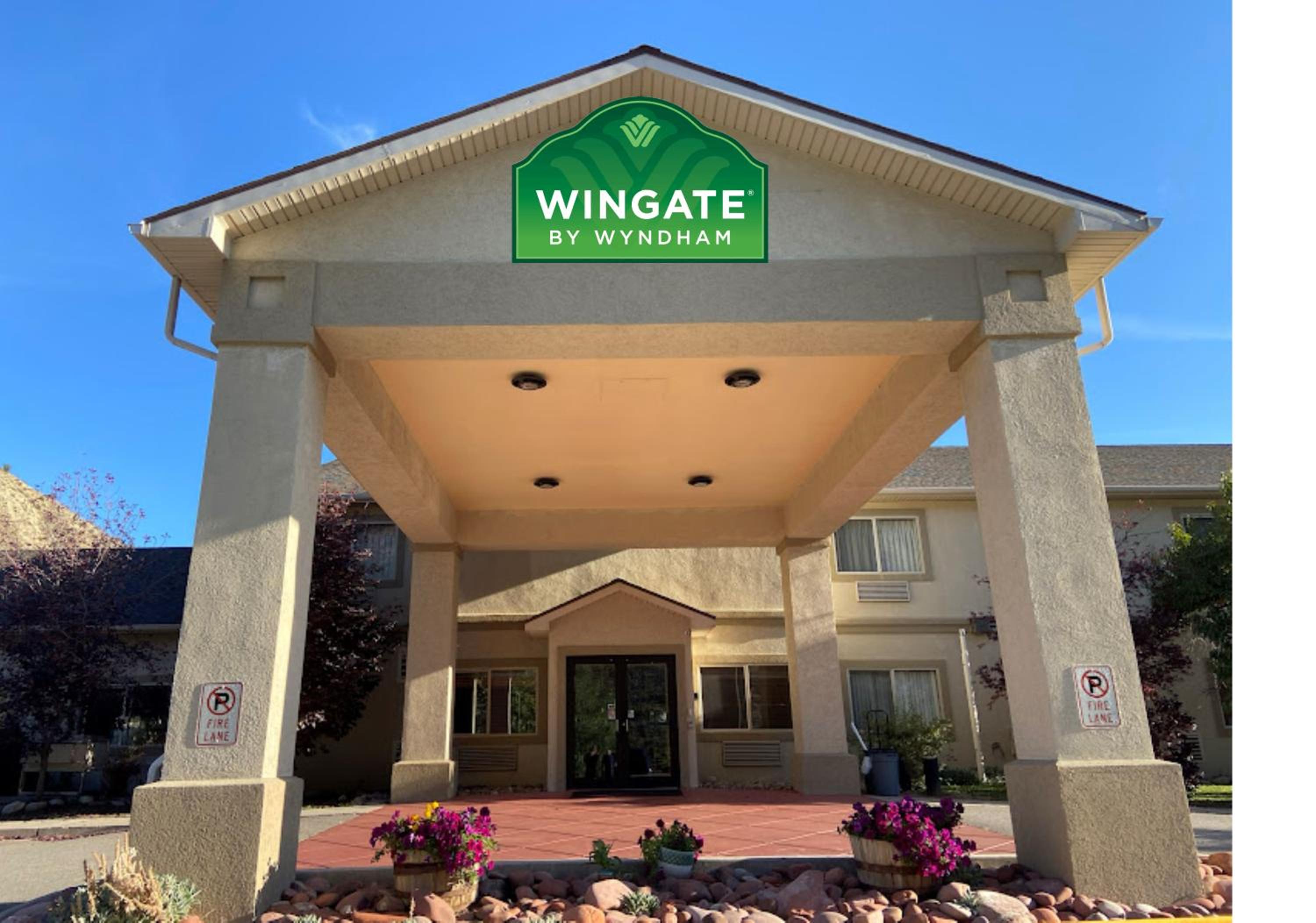 Glenwood Springs Vacations - Wingate by Wyndham New Castle - Glenwood Springs - Property Image 1