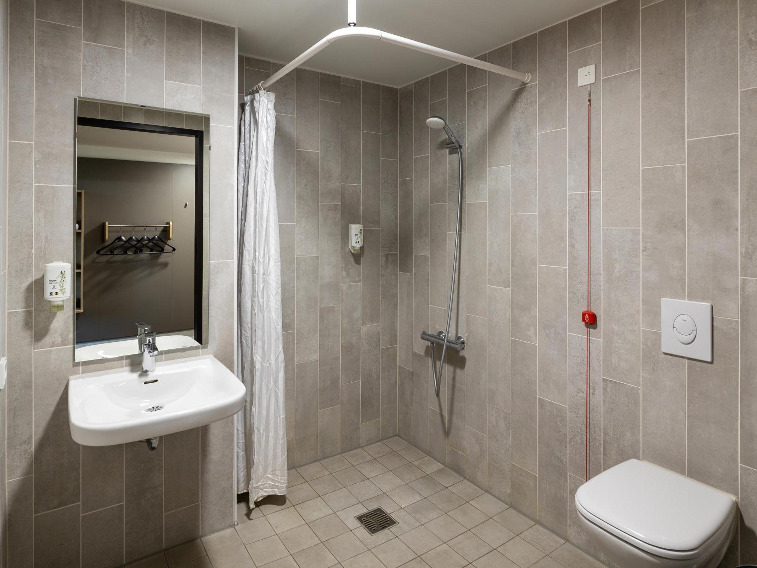 Neuss Vacations - BB Hotel Neuss - Property Image 2