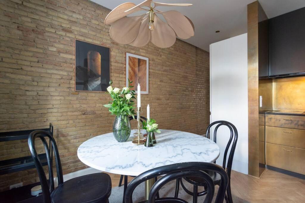 Extravagant-2 bedrooms-Bronze