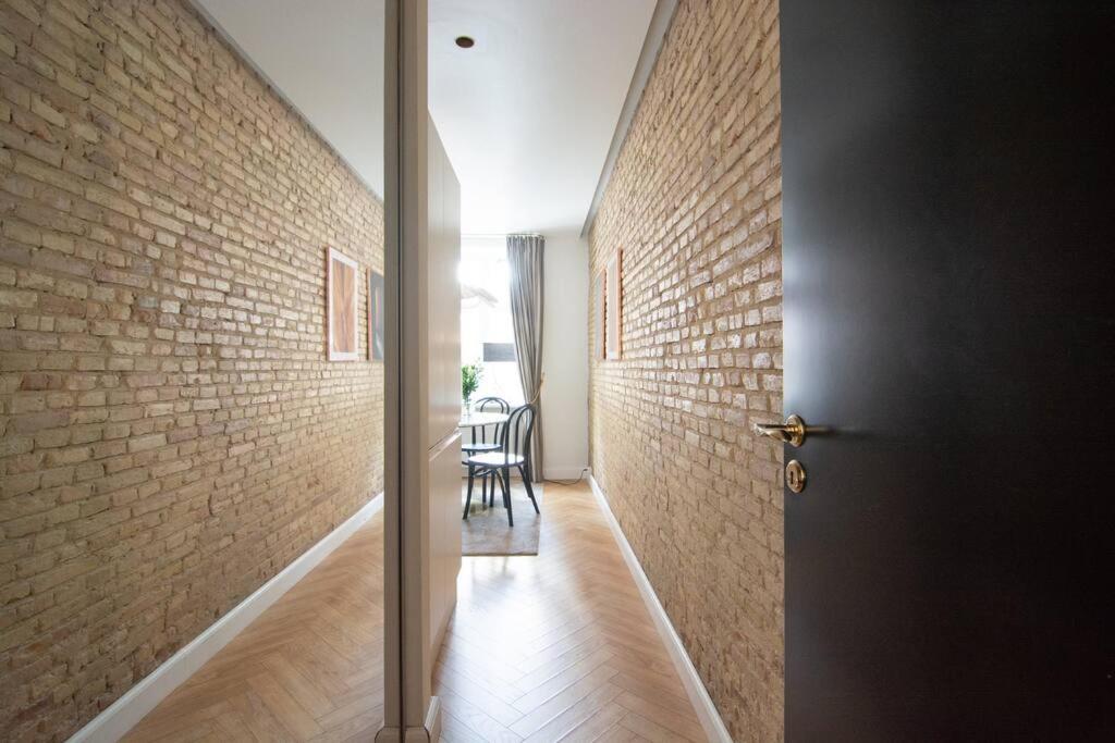 Extravagant-2 bedrooms-Bronze
