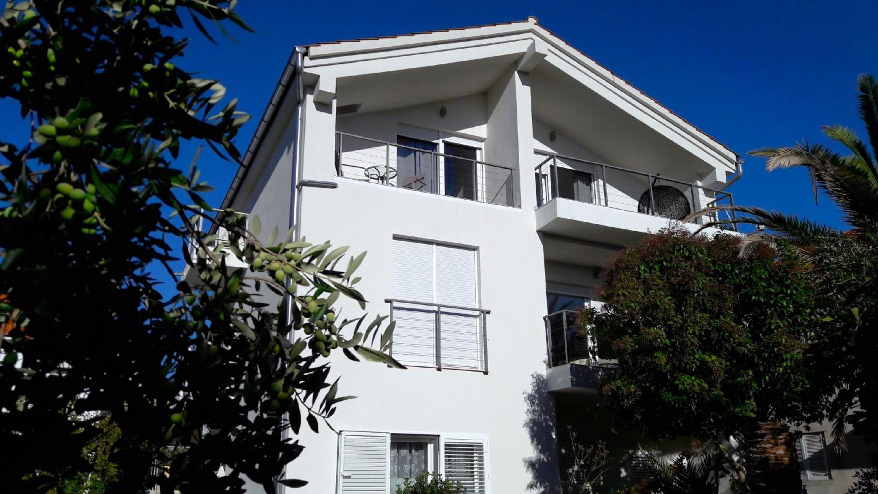 Boutique Apartments Refresh