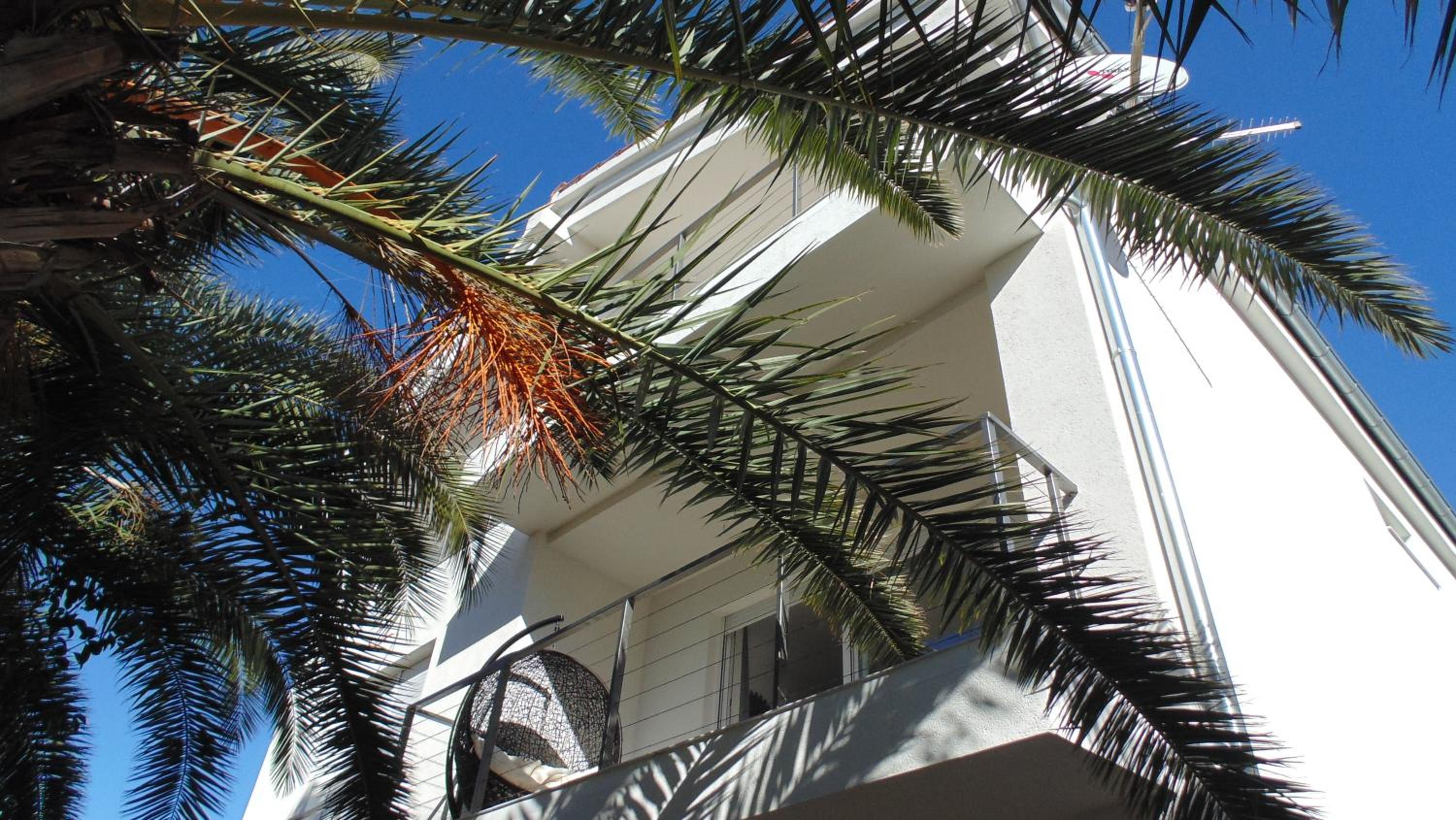 Boutique Apartments Refresh