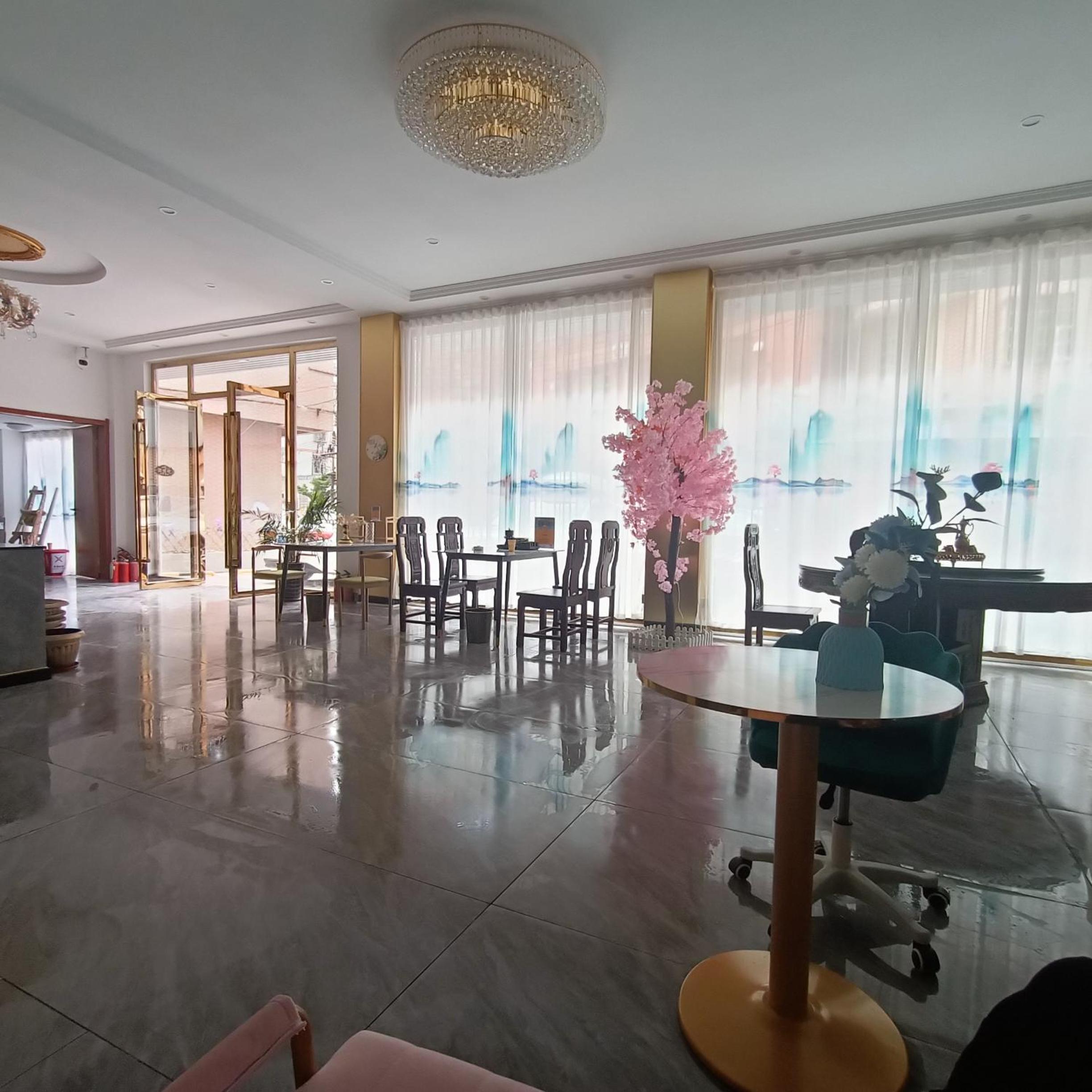 Minsheng Apartment