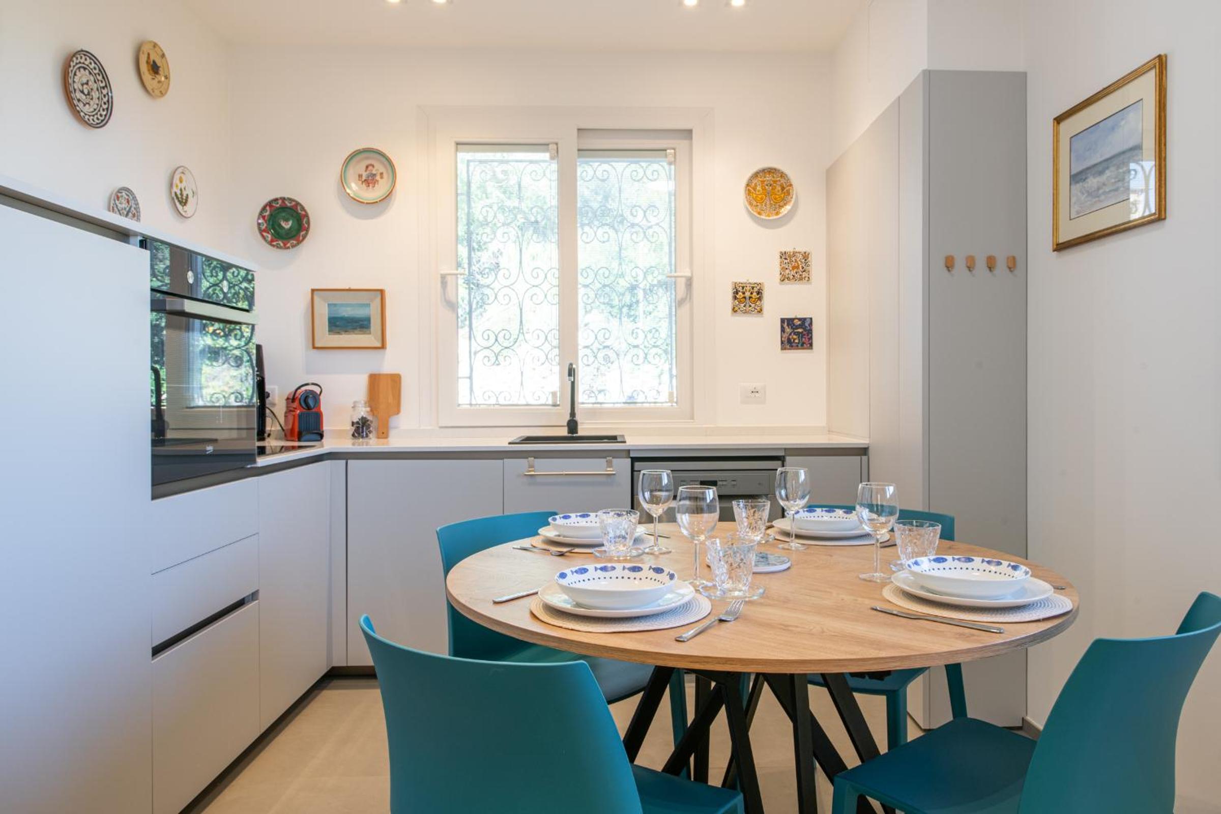 Orizzonte 11 en Gabicce Mare — kitchen