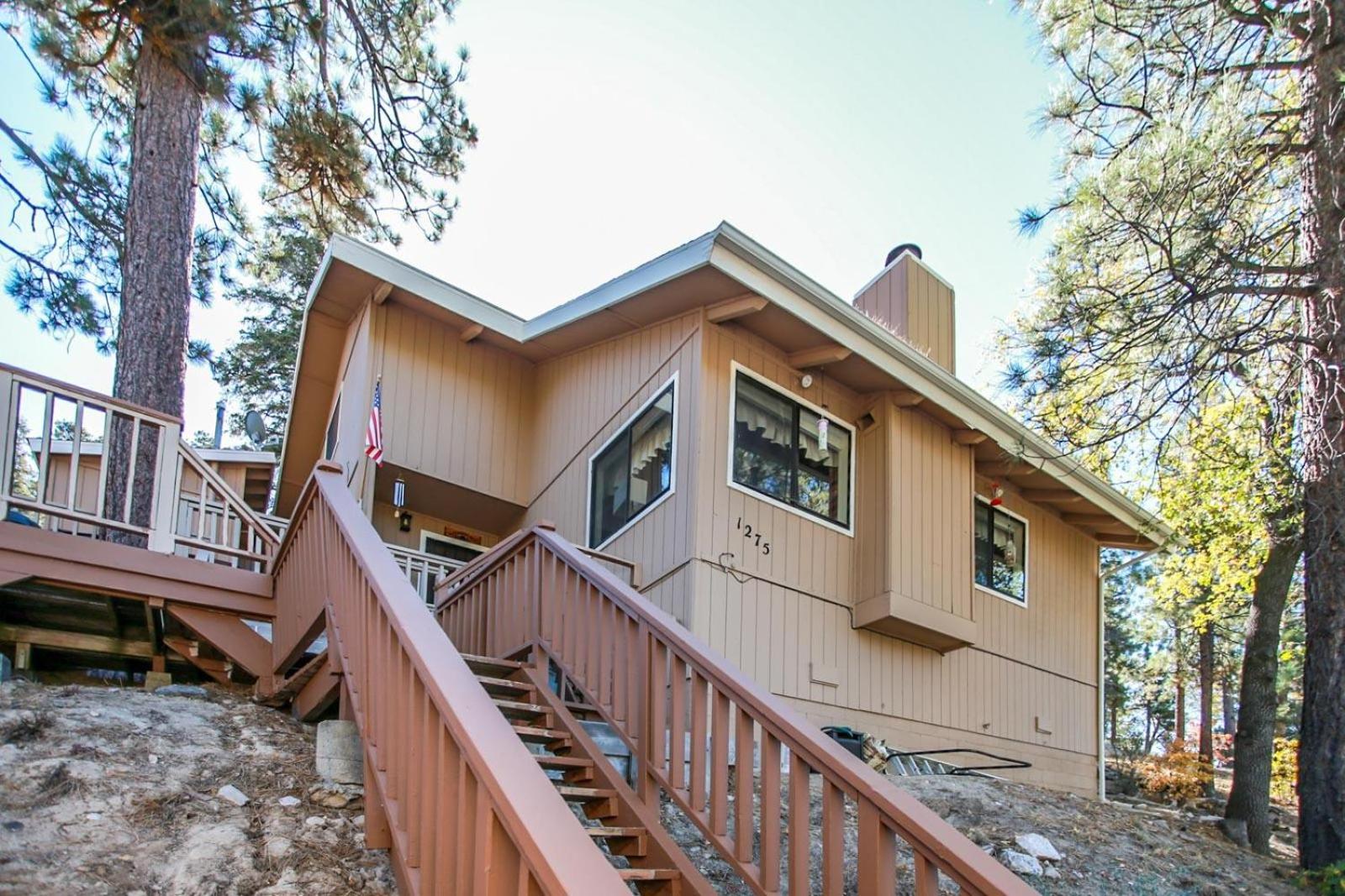 Fawnskin Lake Chalet - Close to Lake view 2
