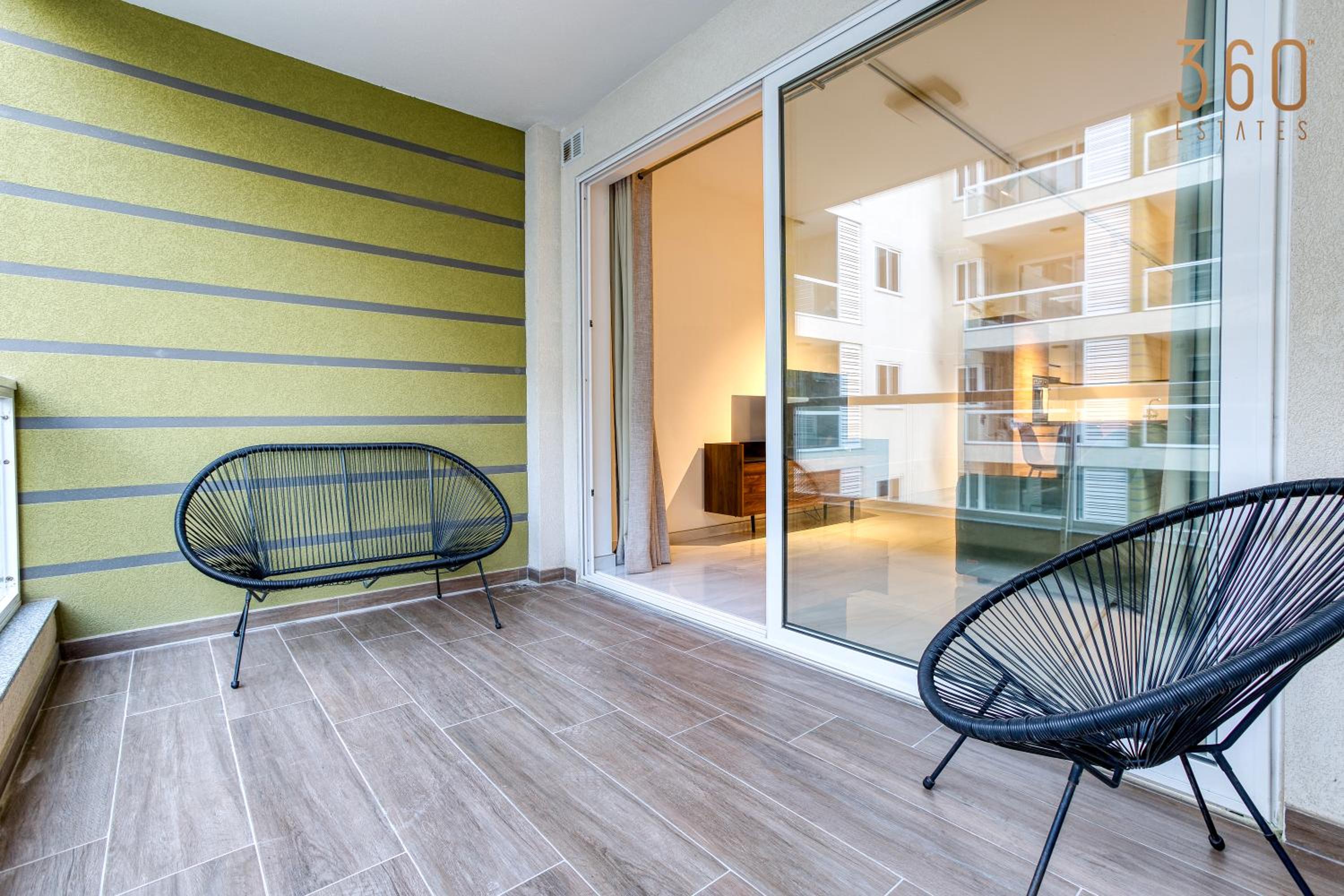 Modern 2BR Apt with Private Terrace & Sofa Bed by 360 Estates photo 5
