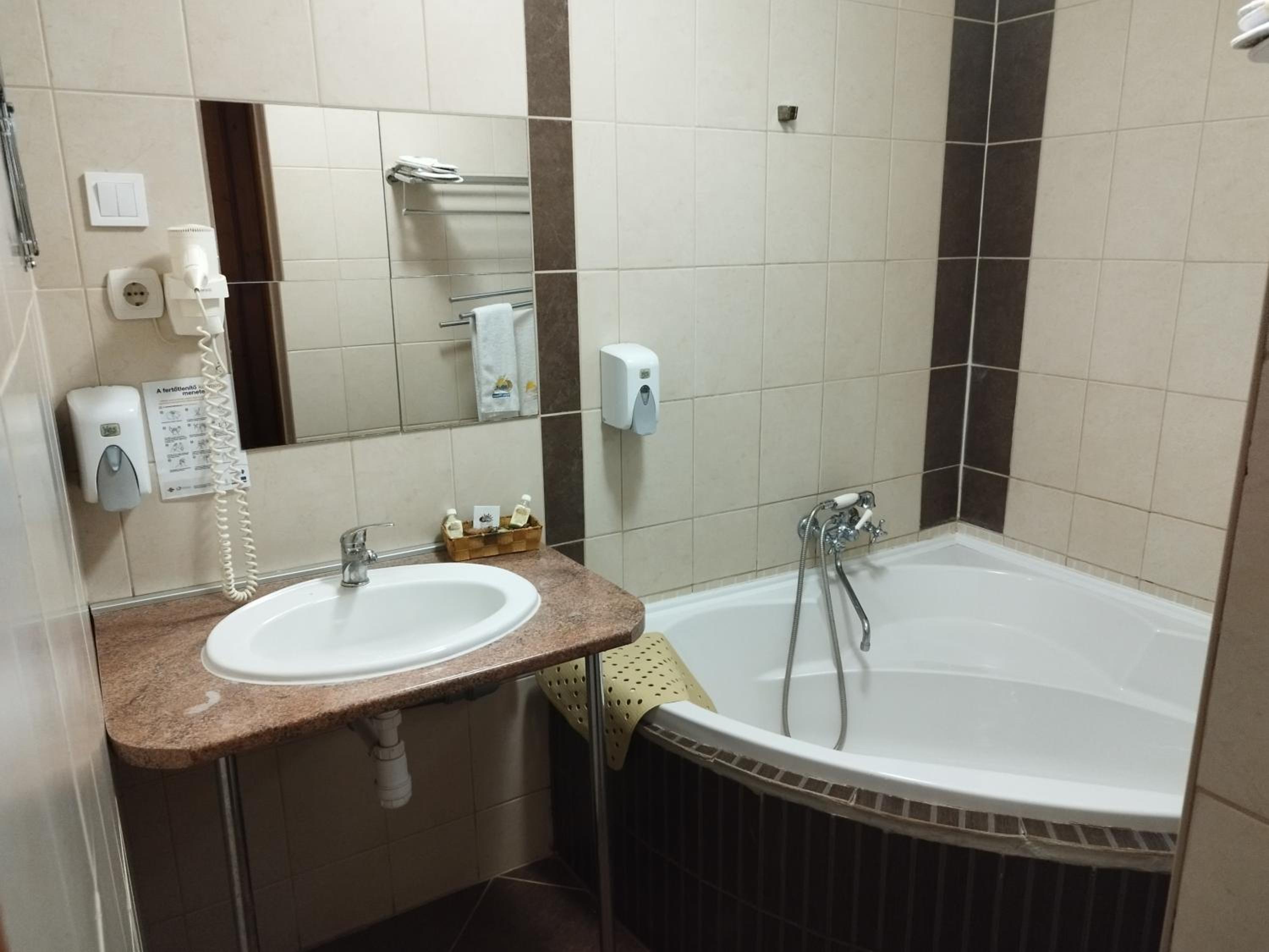 Photo 47