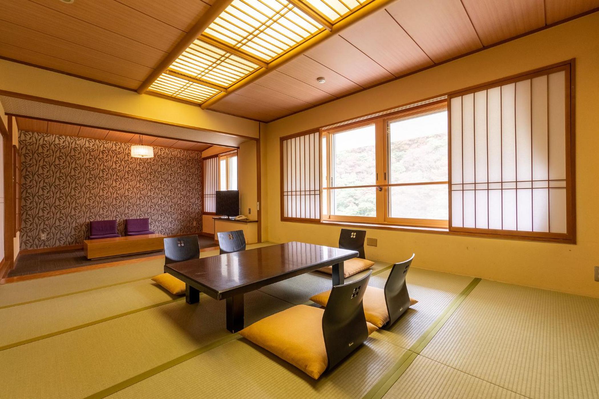 Ooedo Onsen Monogatari Higashiyama Grand Hotel