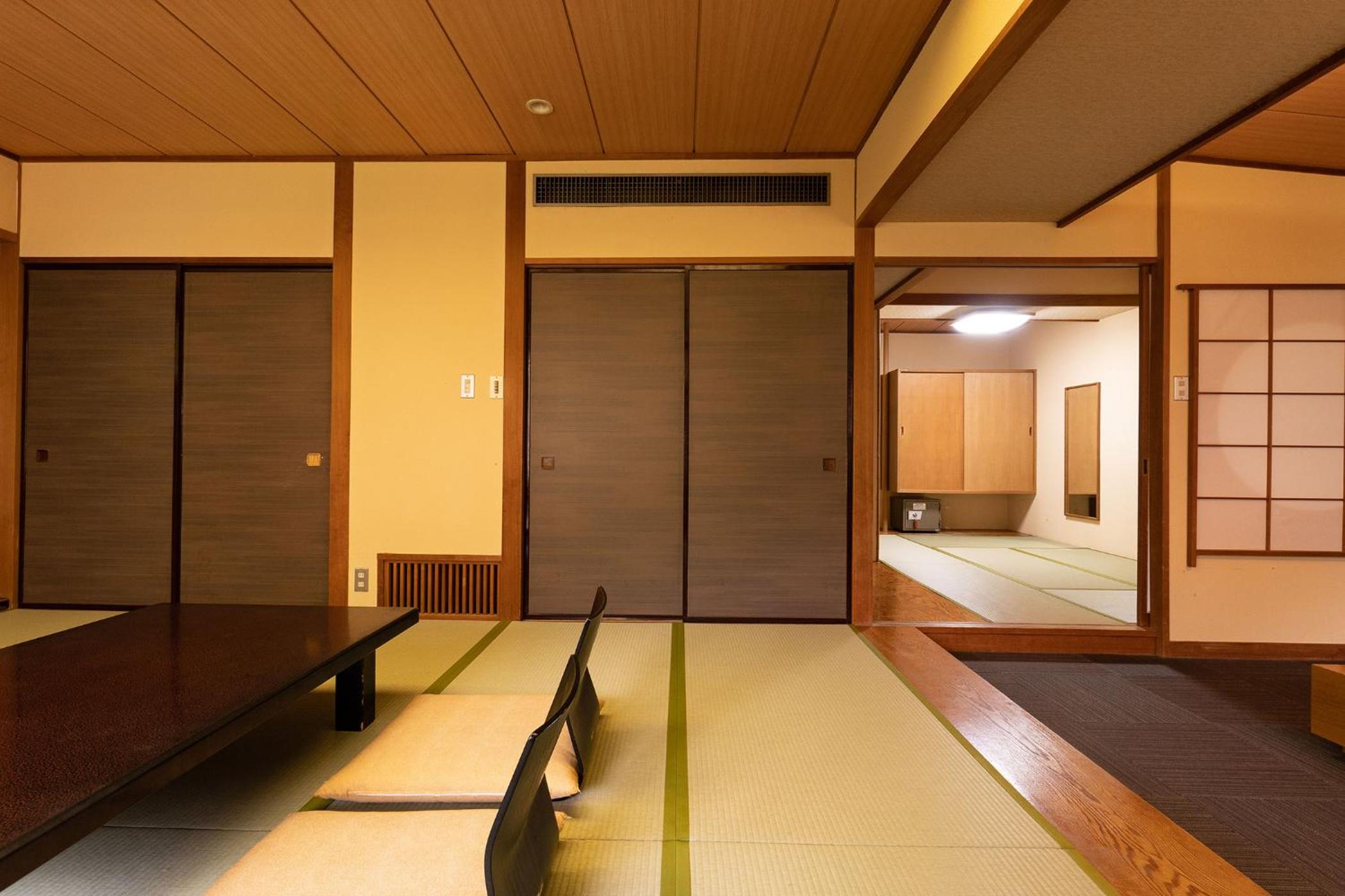 Ooedo Onsen Monogatari Higashiyama Grand Hotel