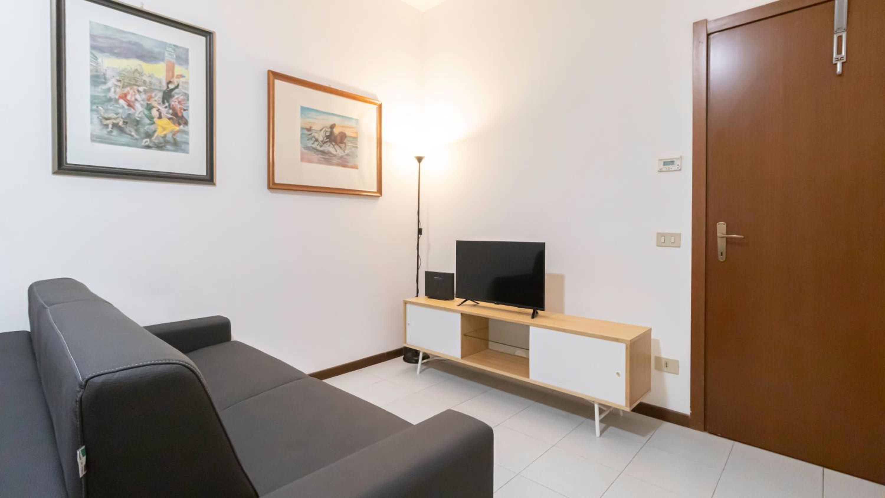 Italianway Easy - Cesare da Sesto 20 B — Milan photo 2
