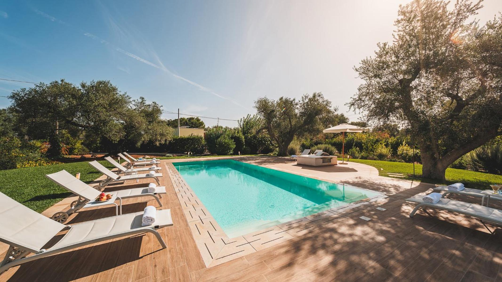 TRULLI BIANCAPETRA 8&2, Emma Villas