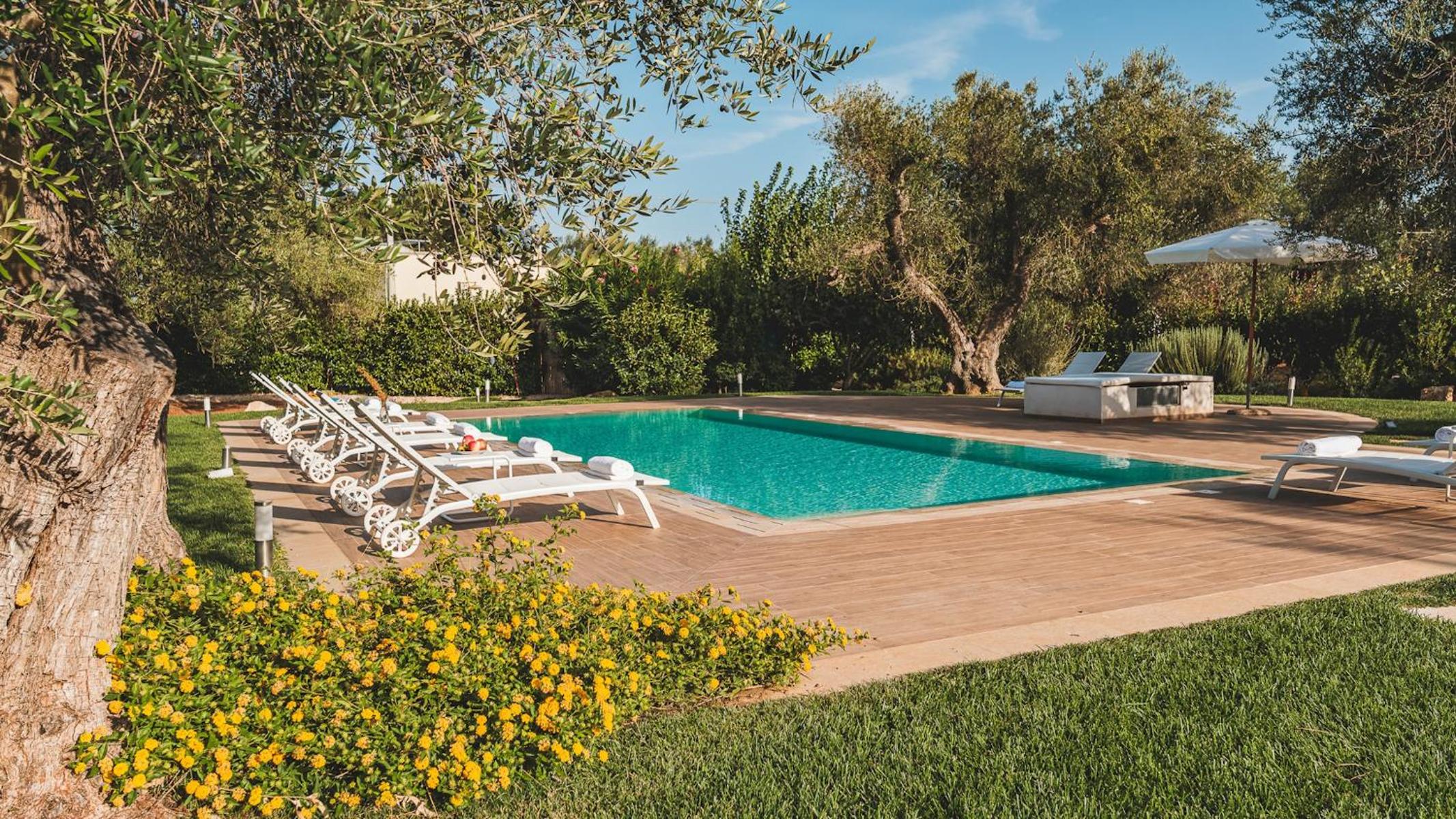 TRULLI BIANCAPETRA 8&2, Emma Villas