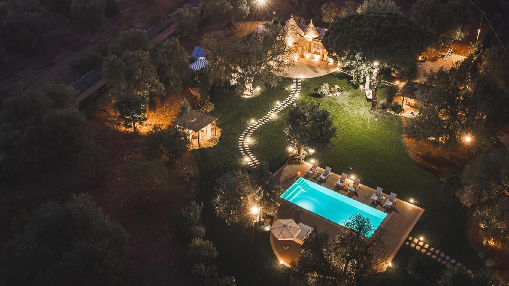 TRULLI BIANCAPETRA 8&2, Emma Villas