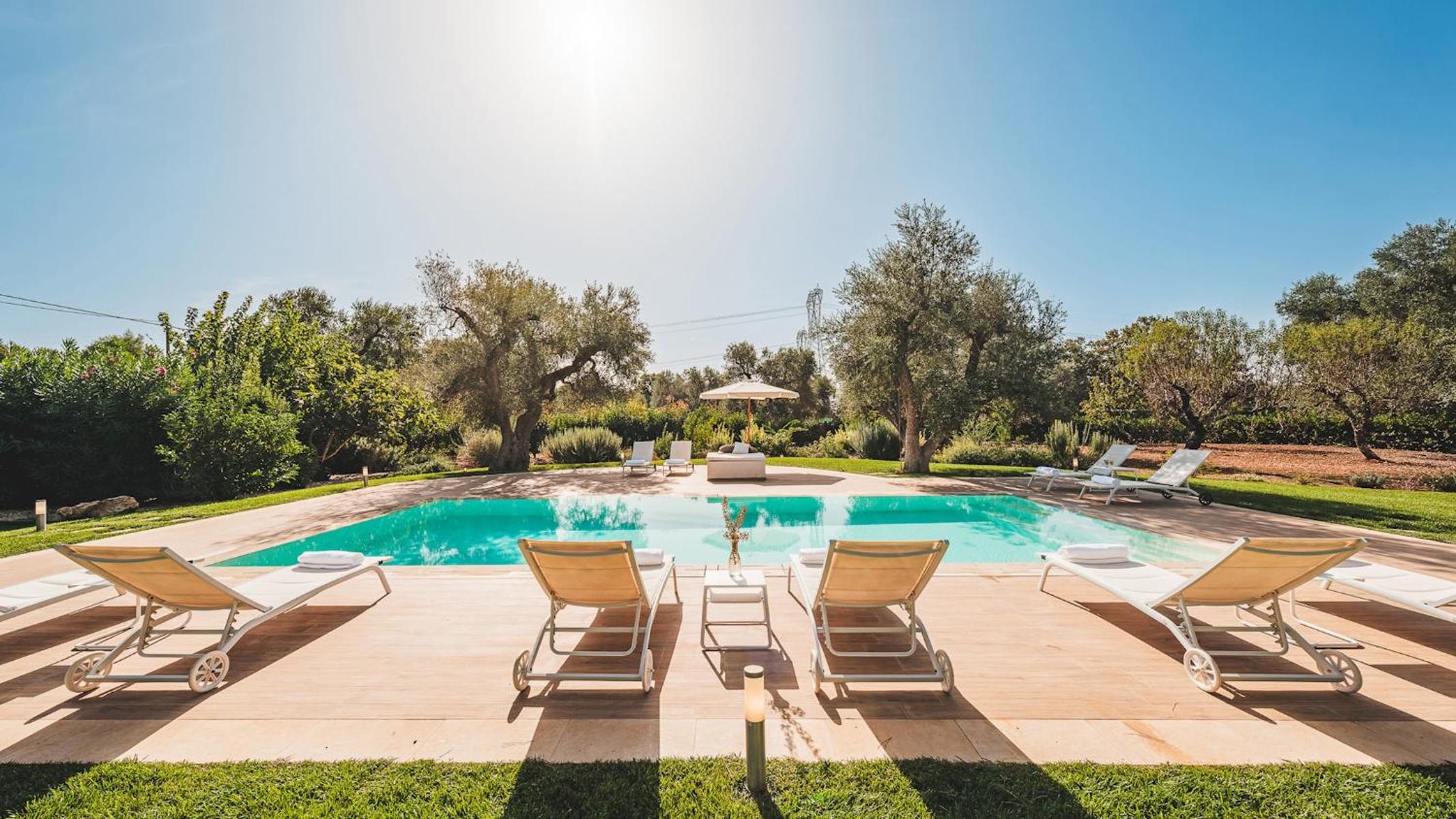 TRULLI BIANCAPETRA 8&2, Emma Villas