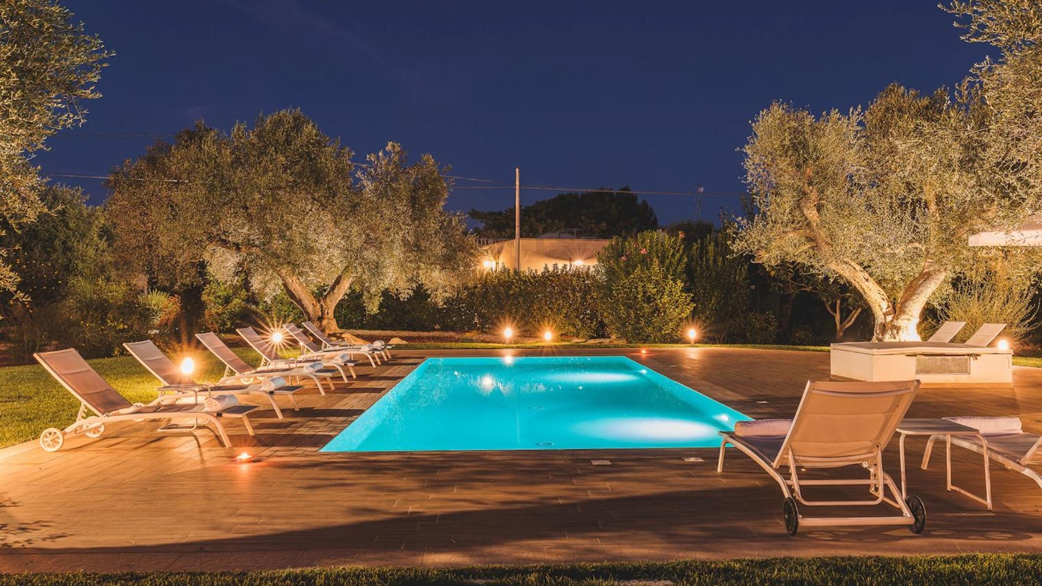 TRULLI BIANCAPETRA 8&2, Emma Villas