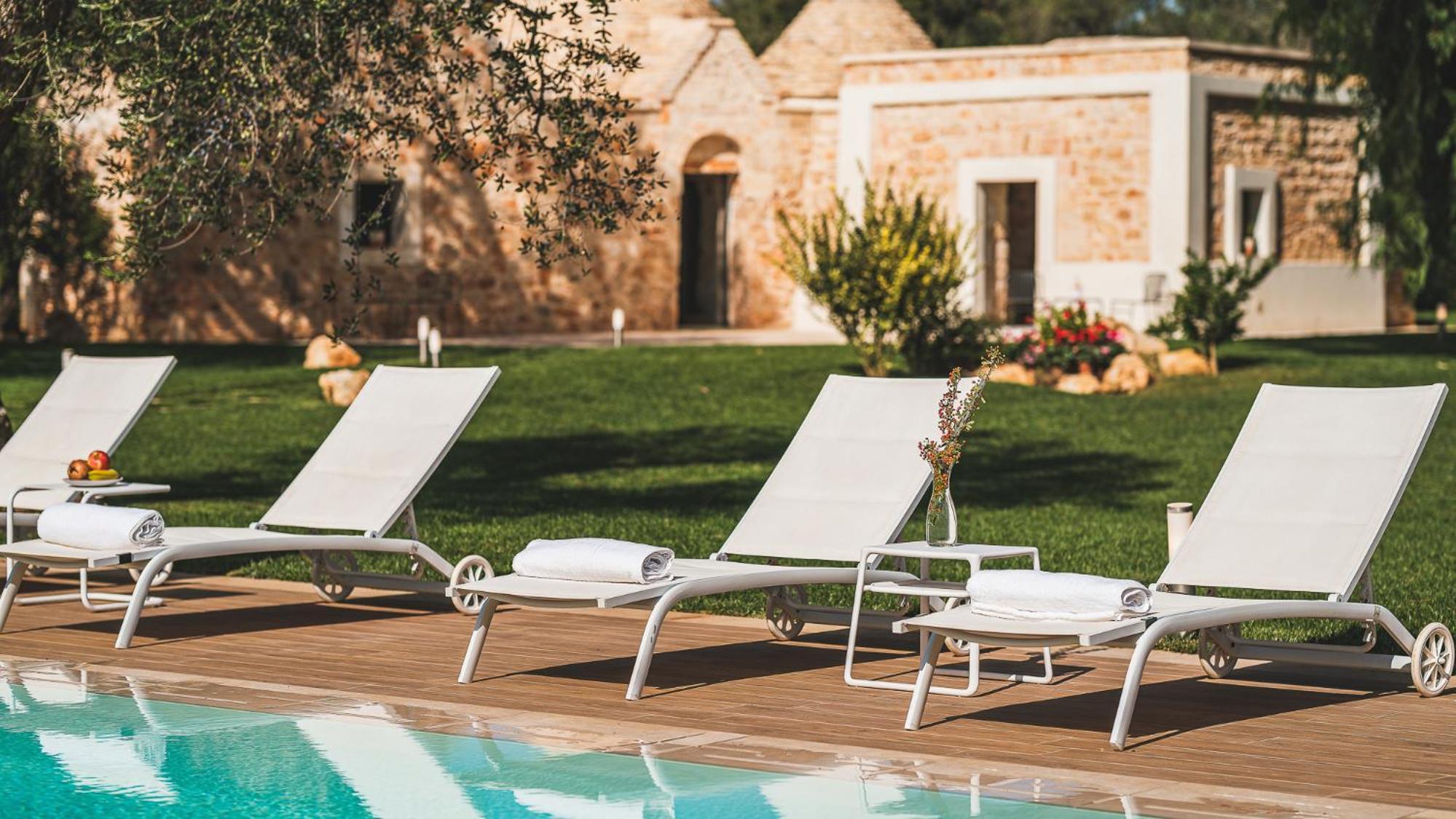 TRULLI BIANCAPETRA 8&2, Emma Villas