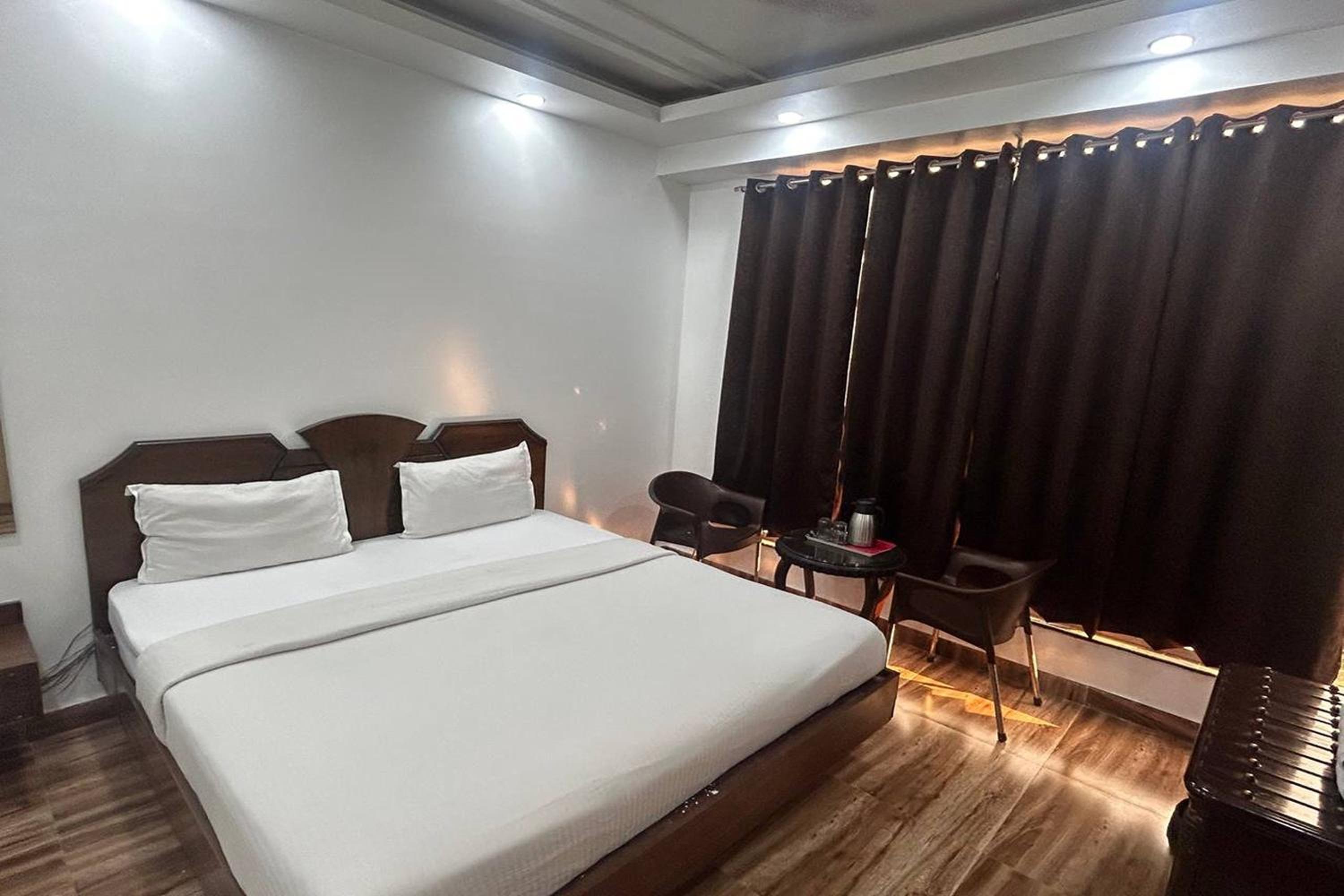 HOTEL TODAY INTERNATIONAL