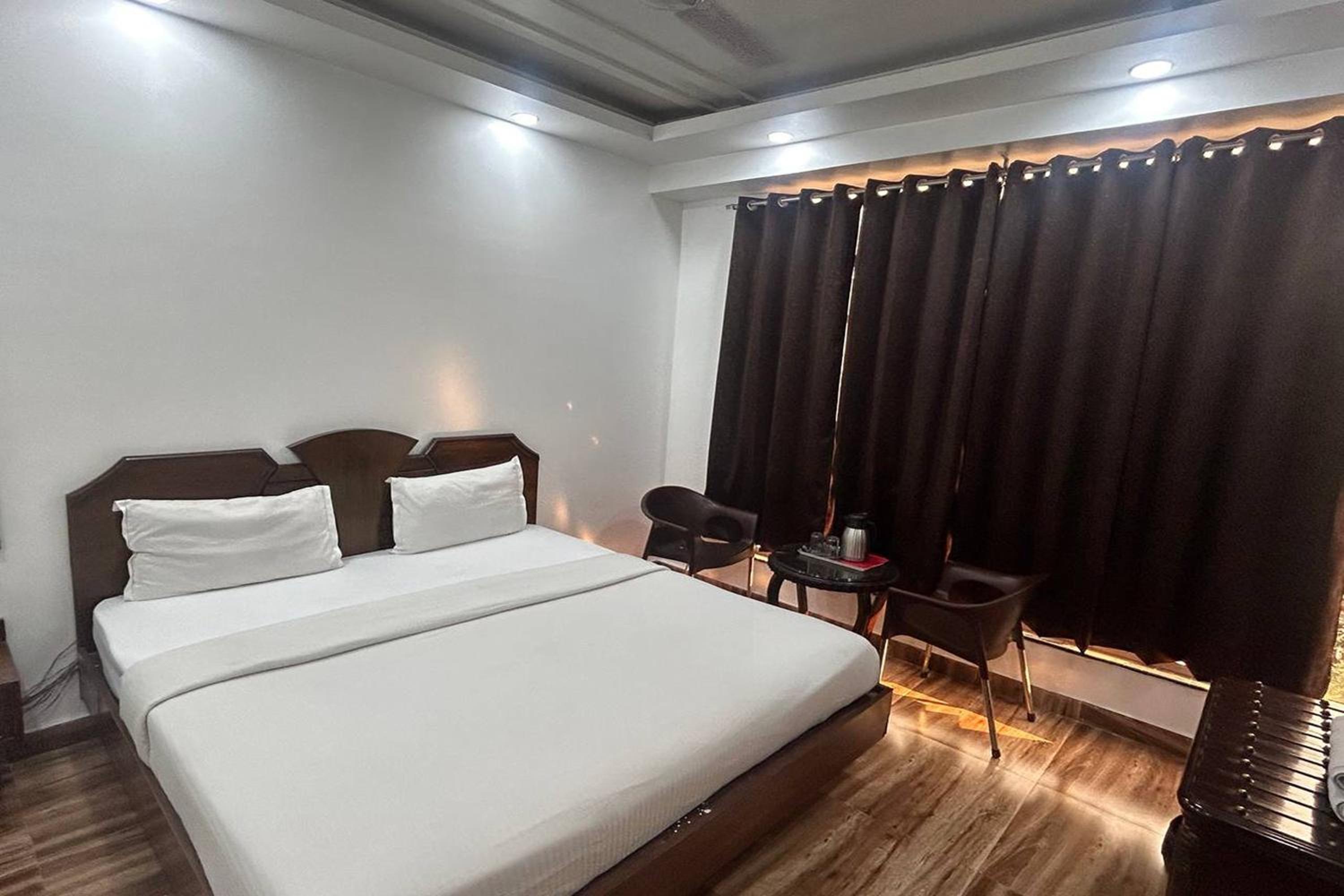HOTEL TODAY INTERNATIONAL