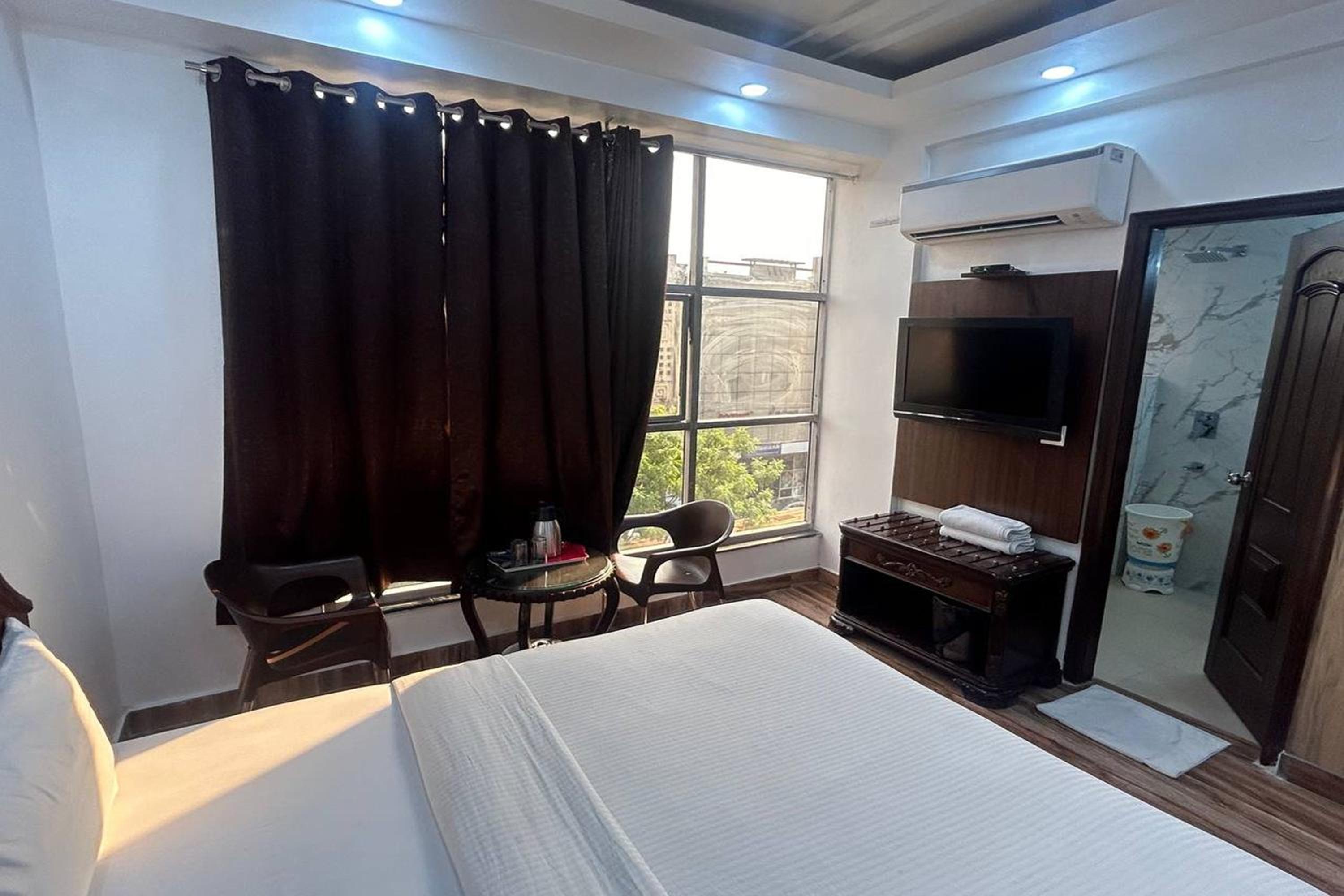 HOTEL TODAY INTERNATIONAL