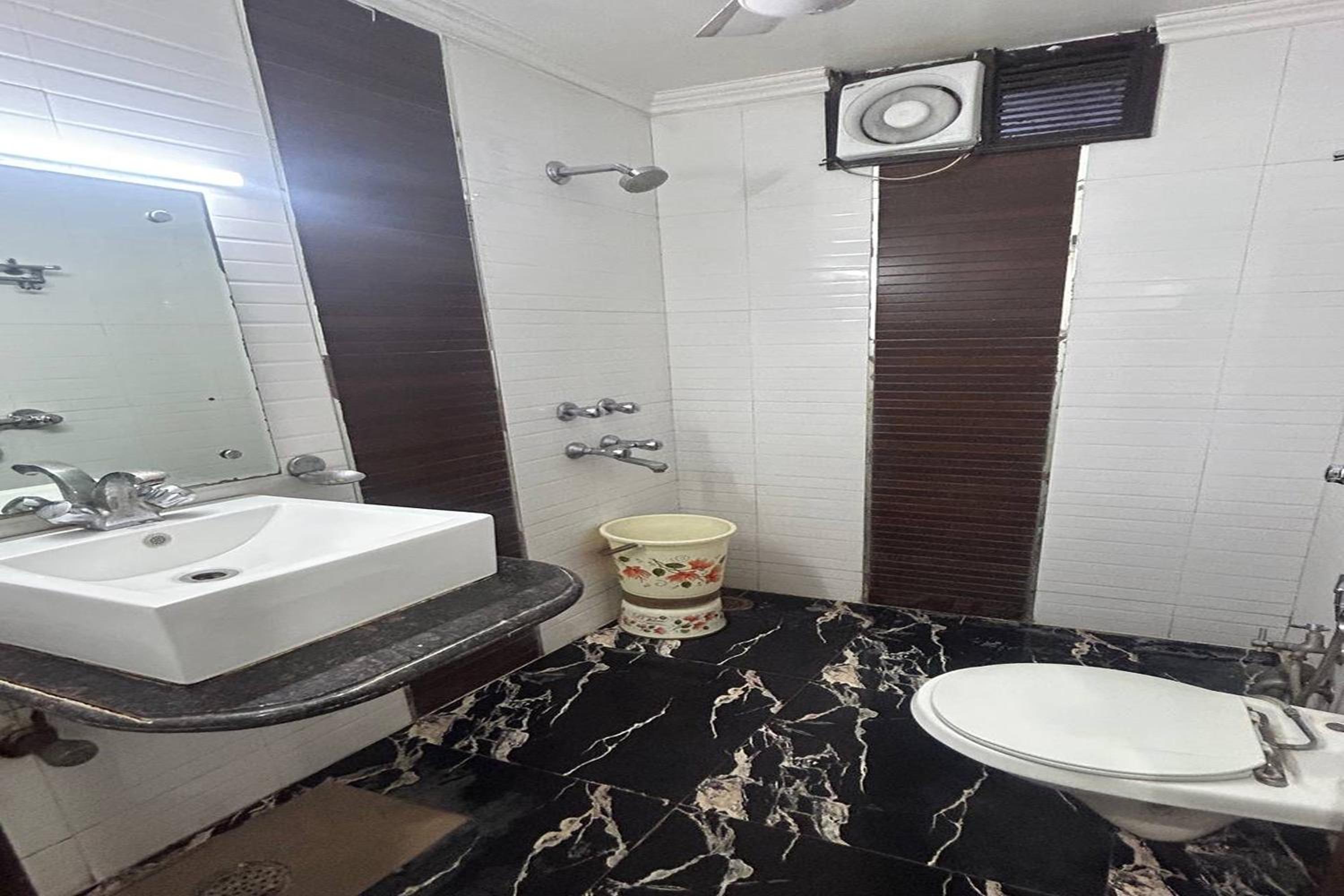 HOTEL TODAY INTERNATIONAL