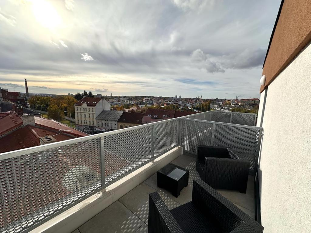 Sky Apartments 502