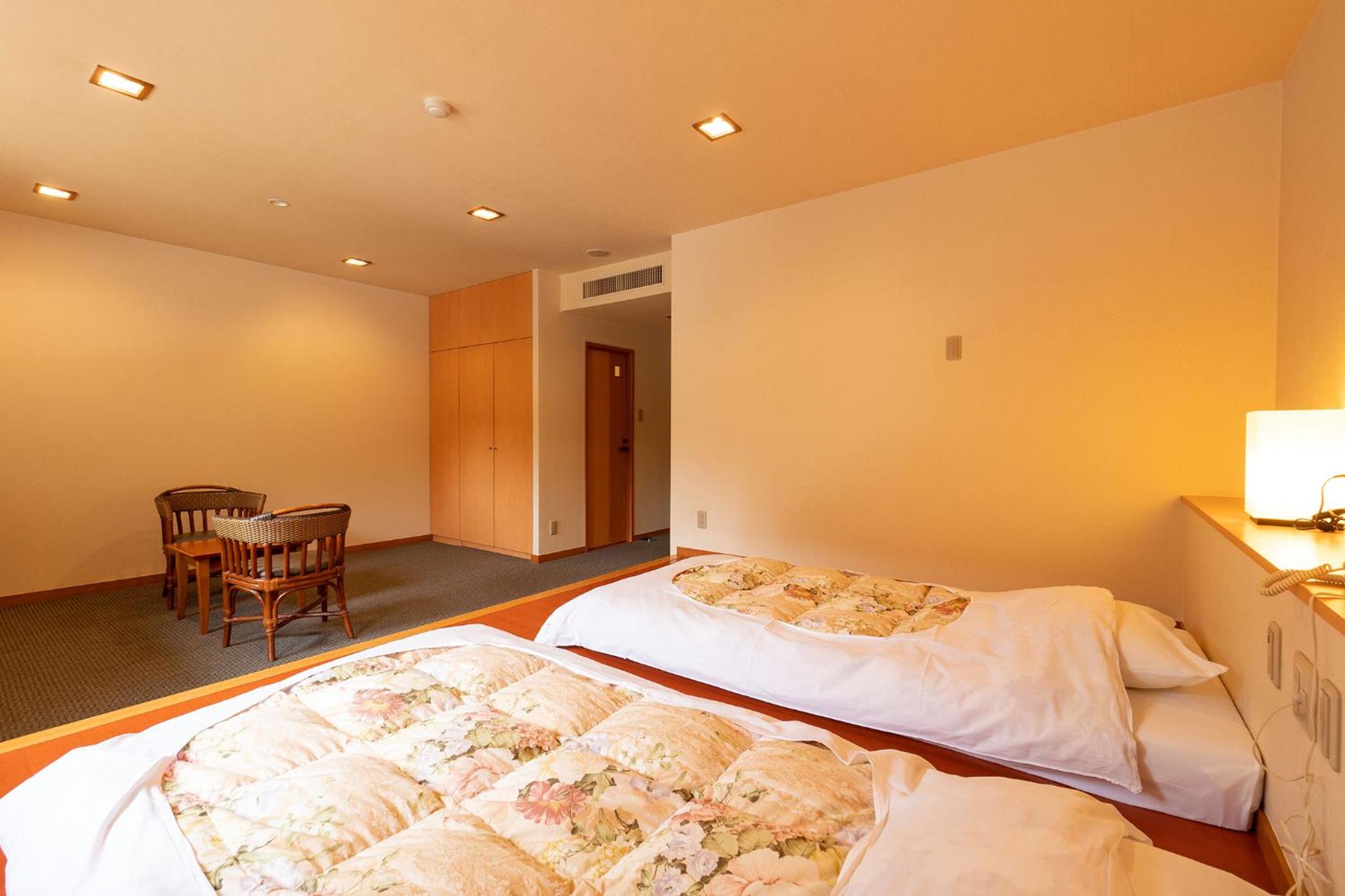 Ooedo Onsen Monogatari Higashiyama Grand Hotel