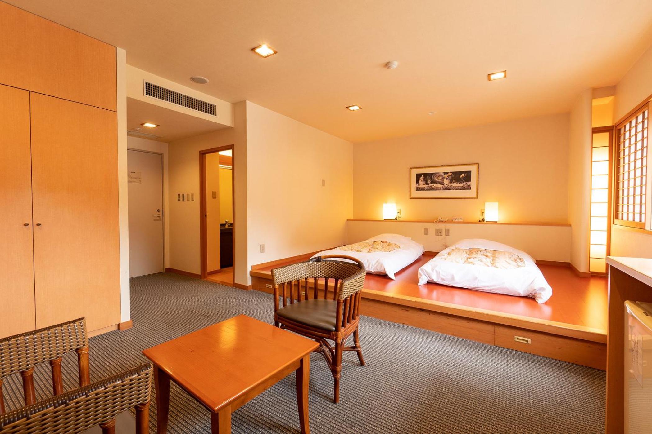 Ooedo Onsen Monogatari Higashiyama Grand Hotel