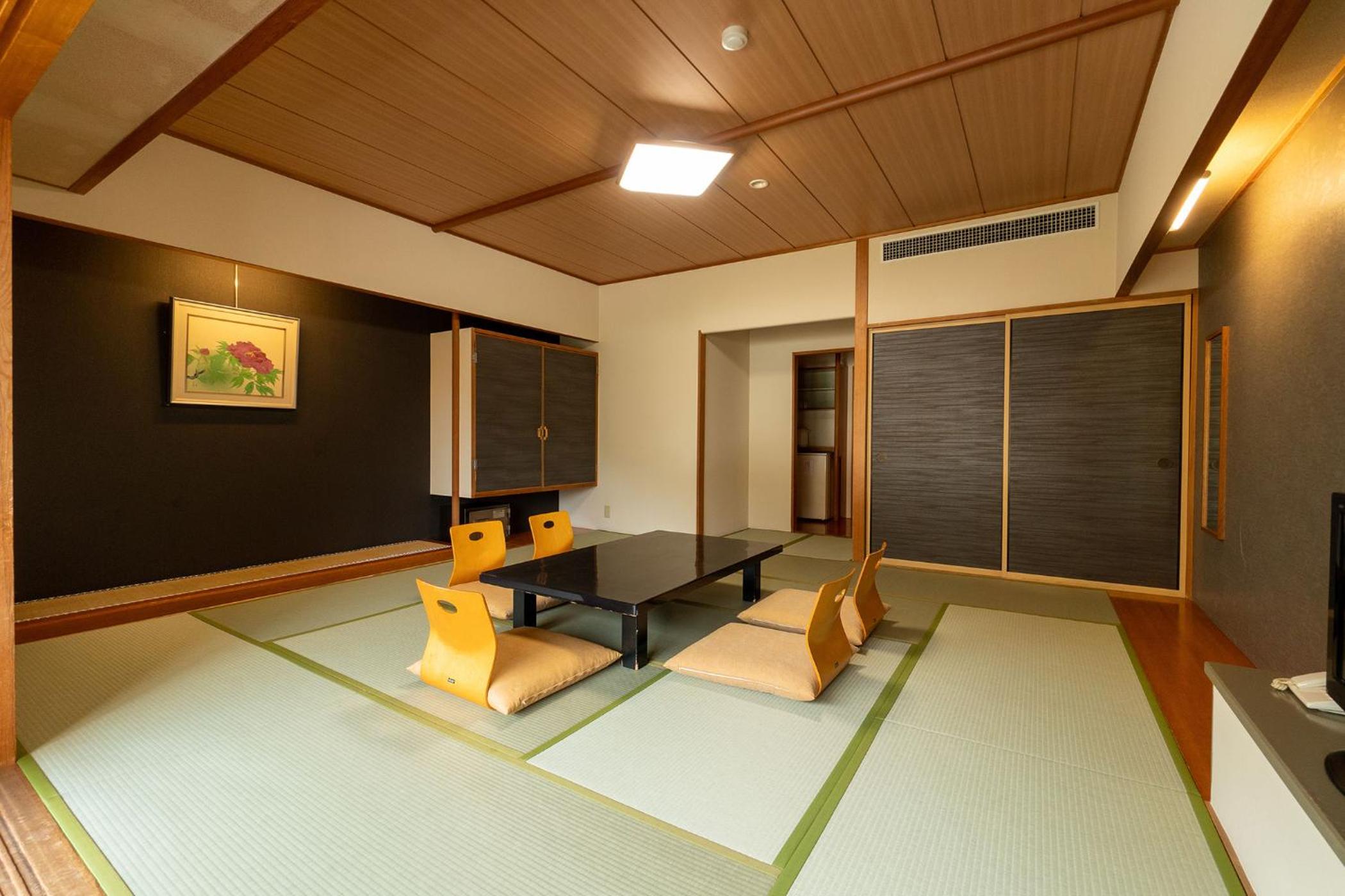 Ooedo Onsen Monogatari Higashiyama Grand Hotel
