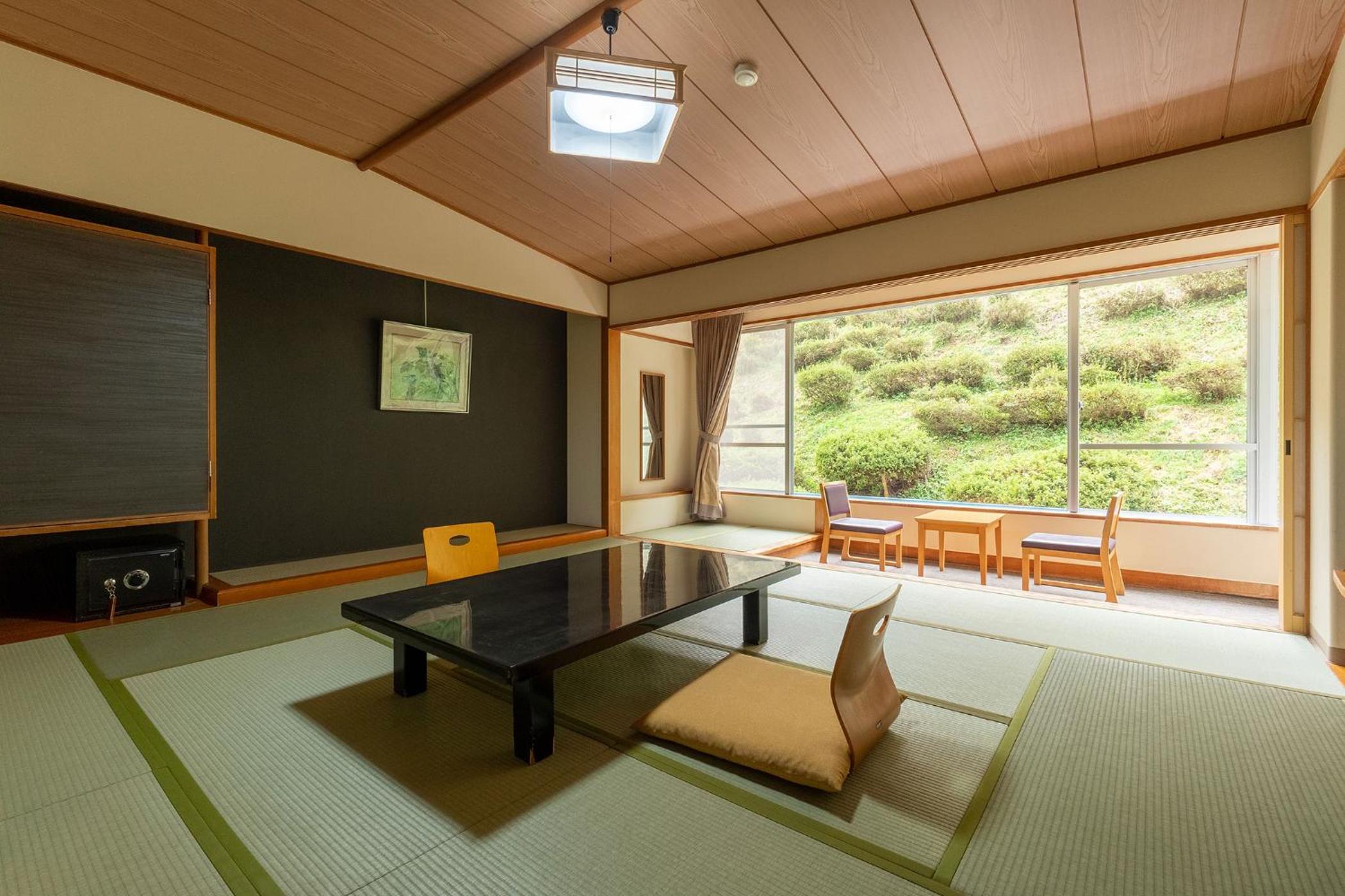 Ooedo Onsen Monogatari Higashiyama Grand Hotel