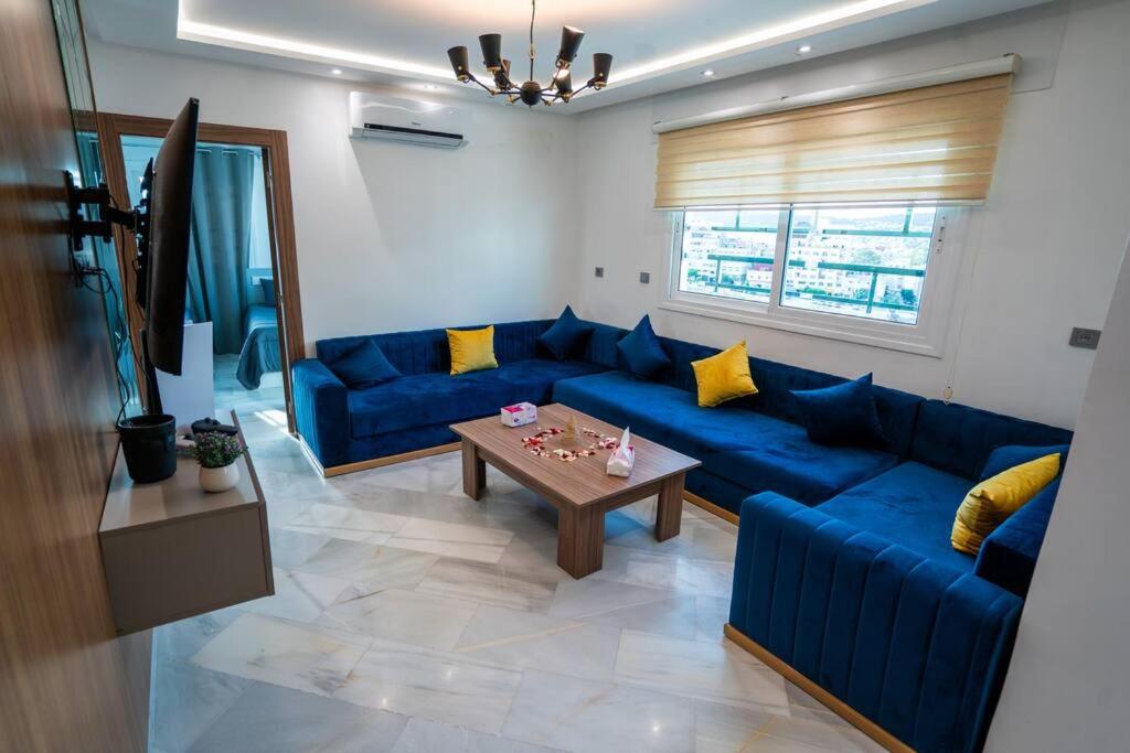 Luxury Apartment Branes,Secure, Quiet Neighborhood view 3