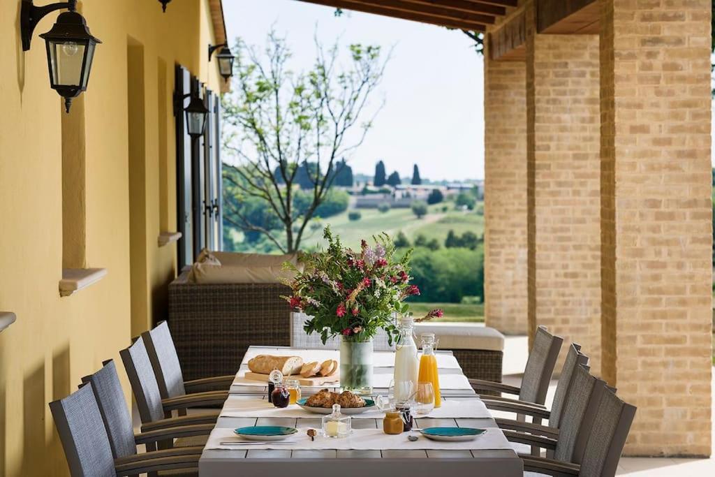 Villa Elettra 12&2 by Marche Holiday Villas view 5