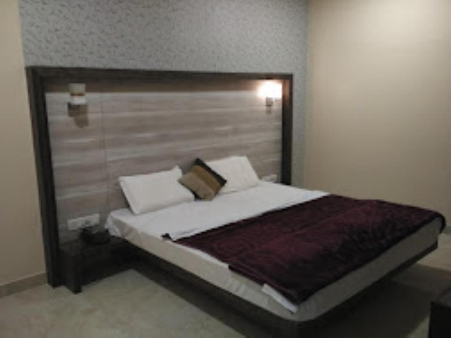Hotel Shambhavi , Madhya Pradesh