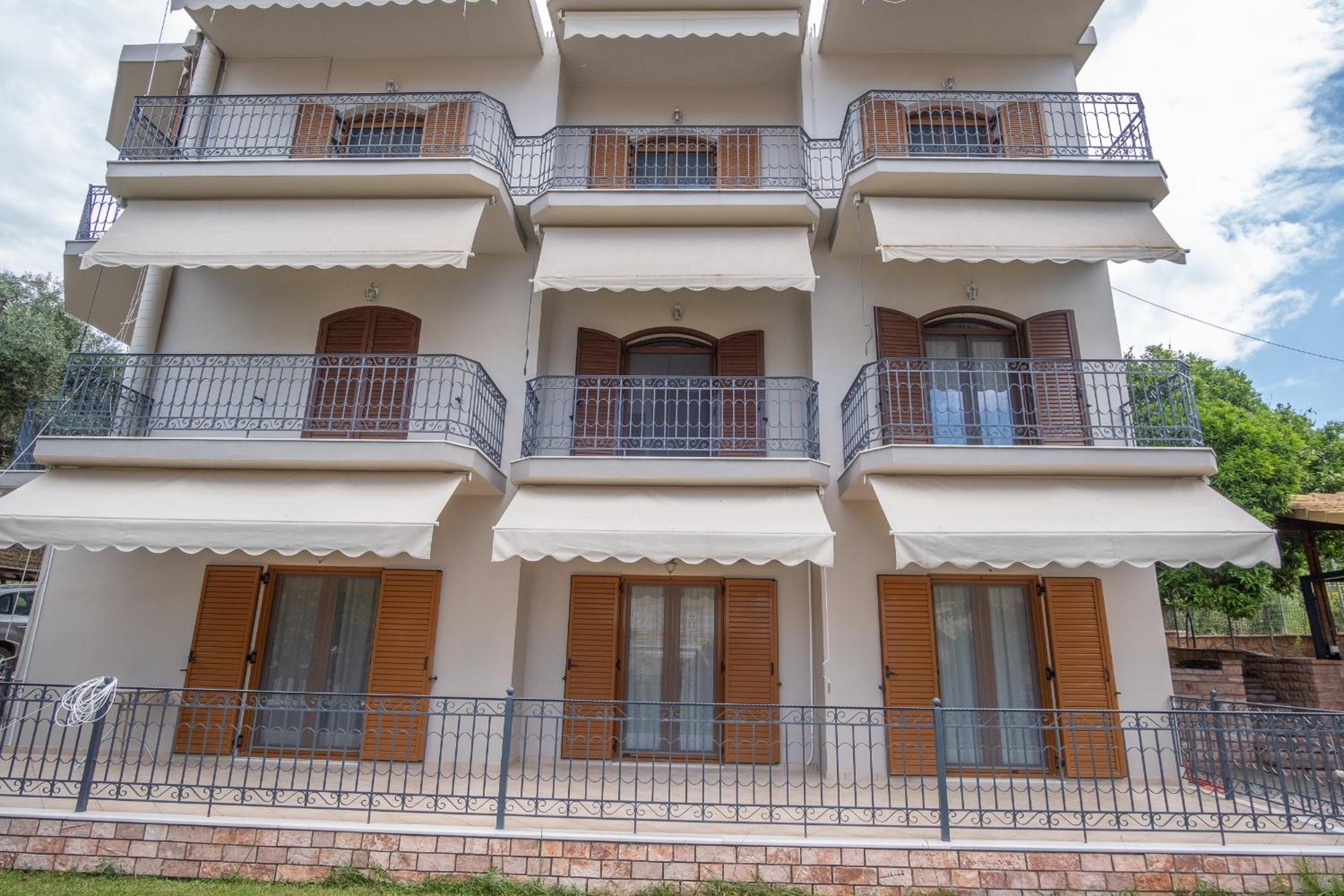 Coral Apartments