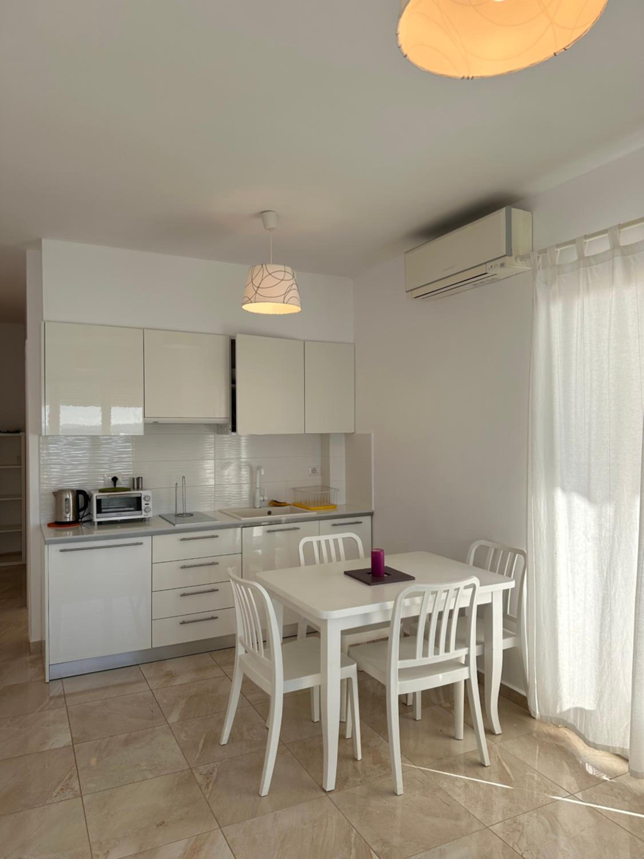 White Sea View Residence