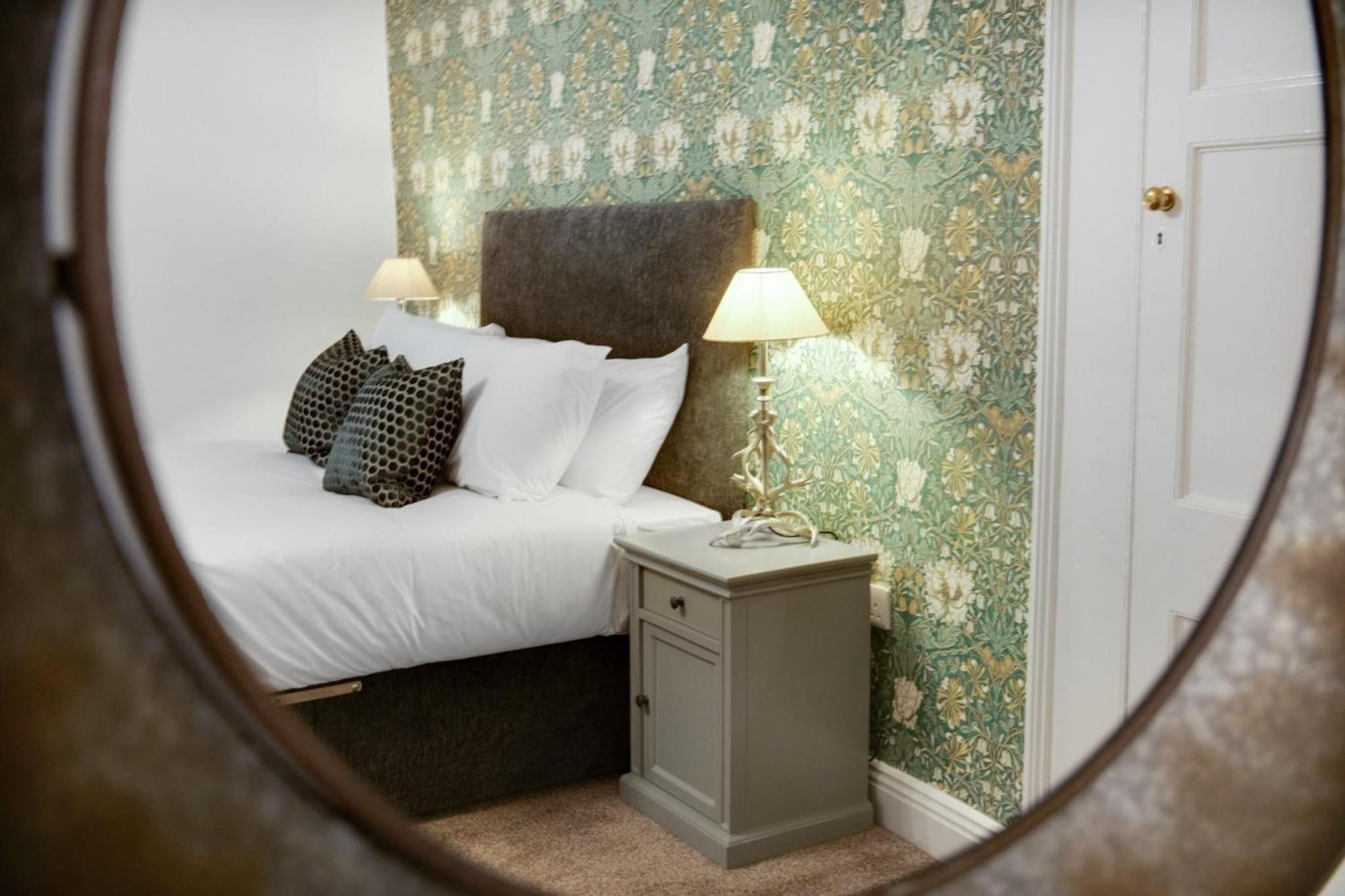 NEW! Luxurious Cottage in Durham by Stay With Us, Ideal for Large Groups & Families, Hot Tub, Sleeps 10! view 3