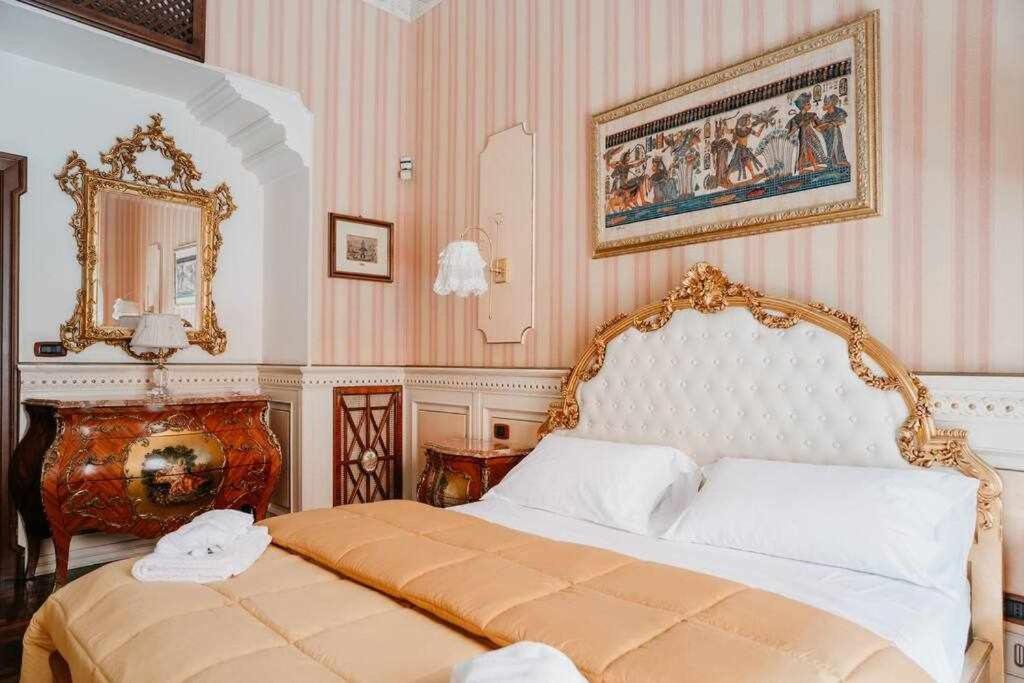 Royal Home Duomo Centro Storico 80 mt dal Duomo