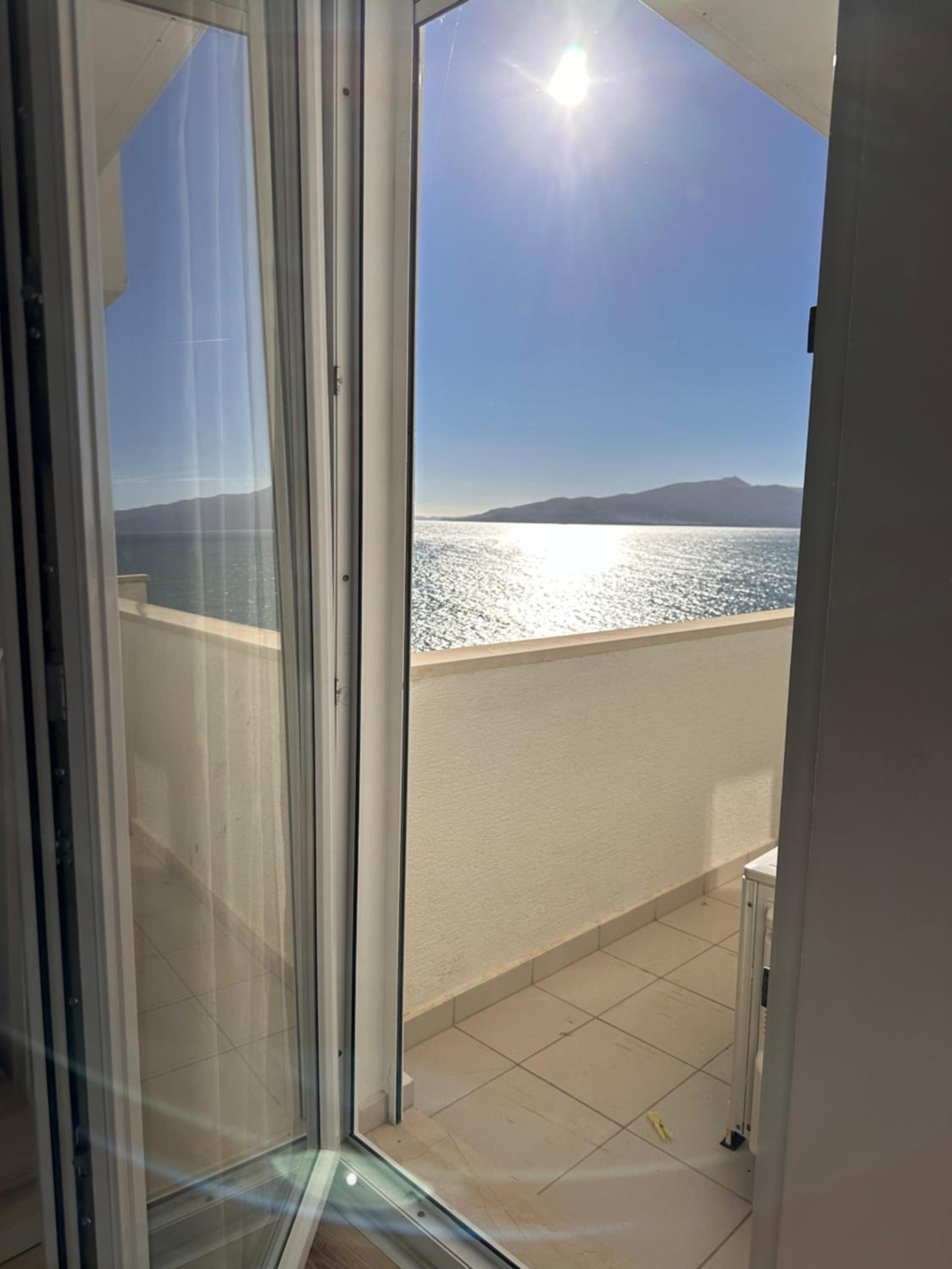 White Sea View Residence
