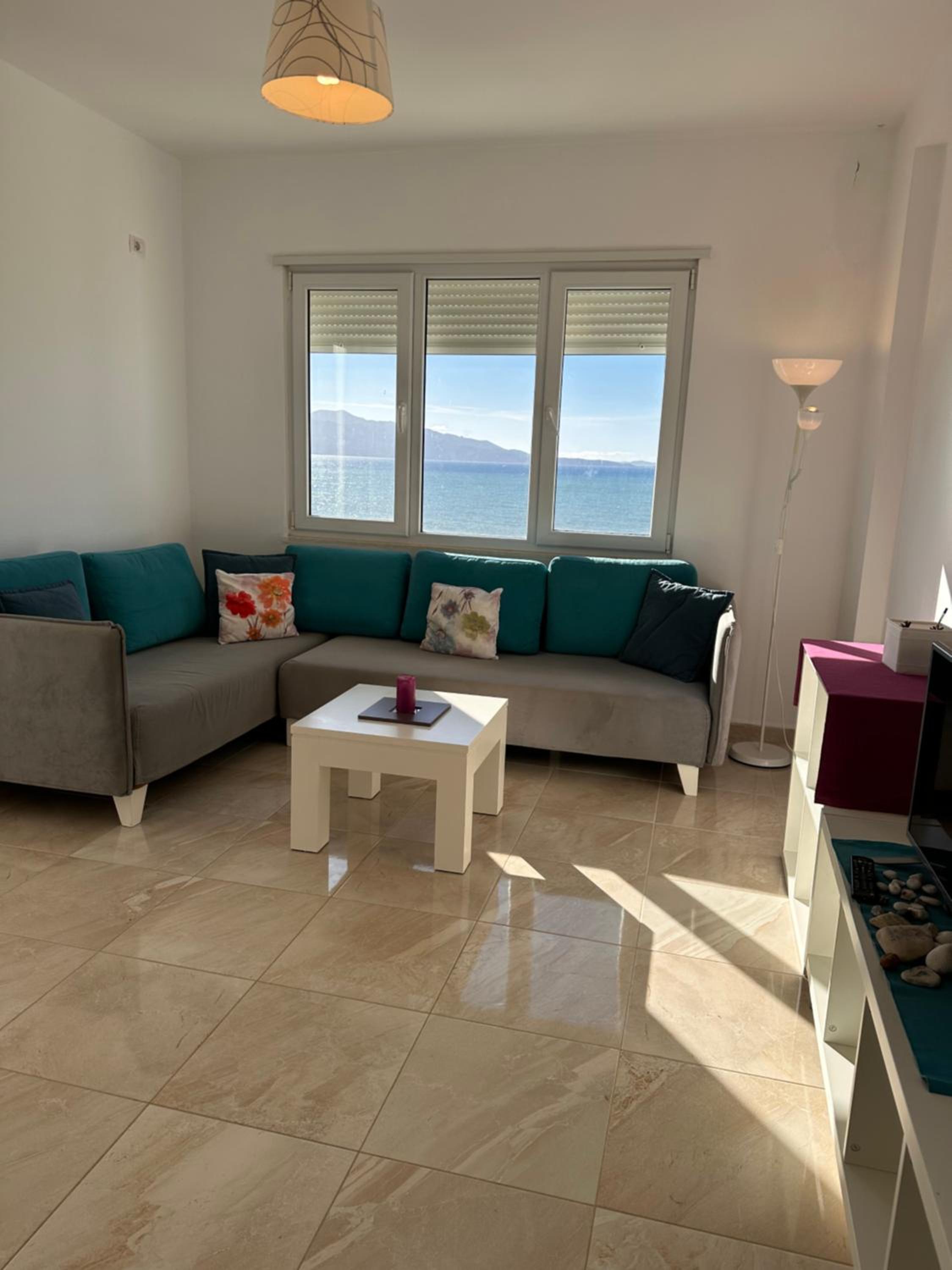White Sea View Residence