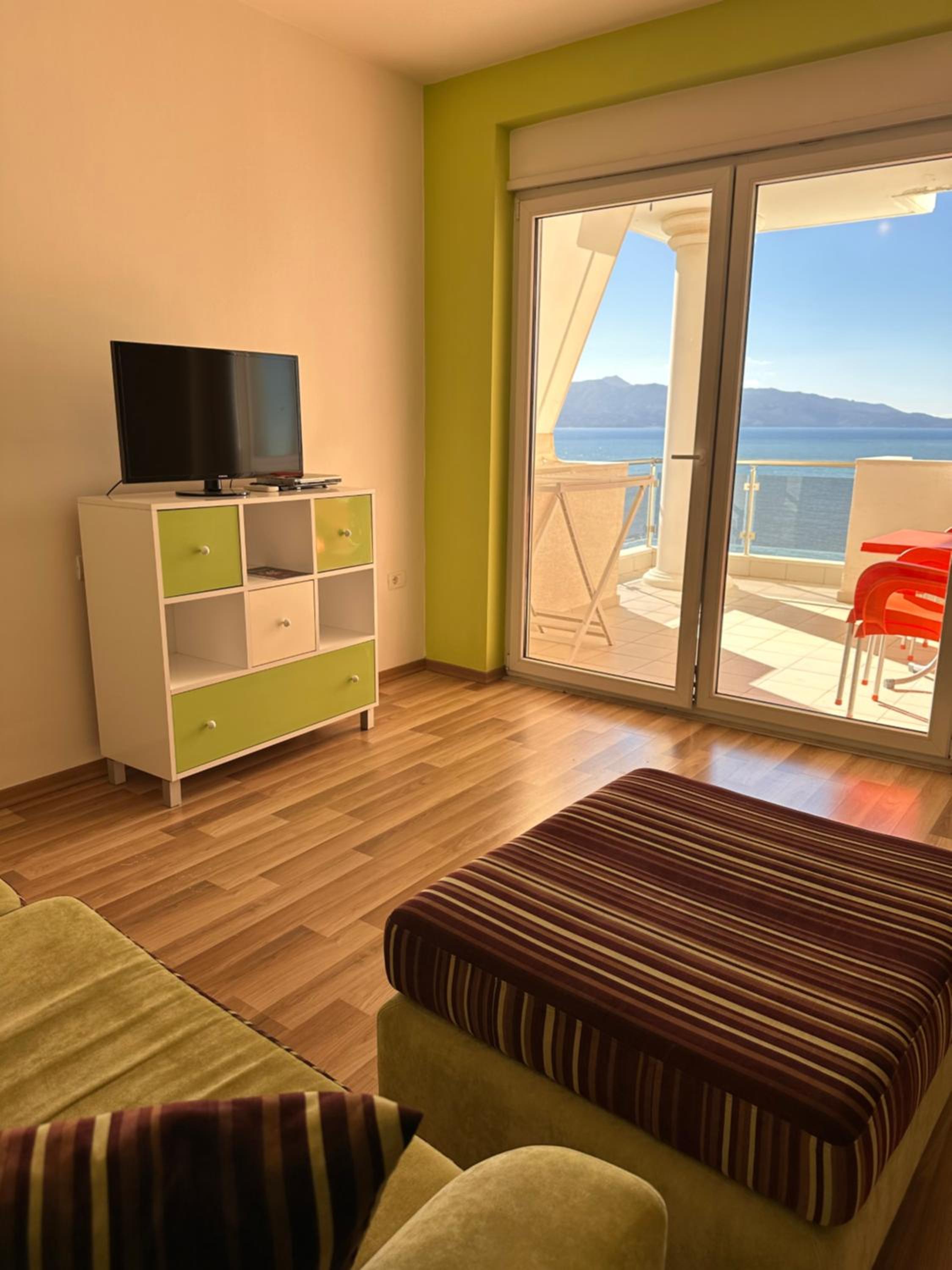 White Sea View Residence