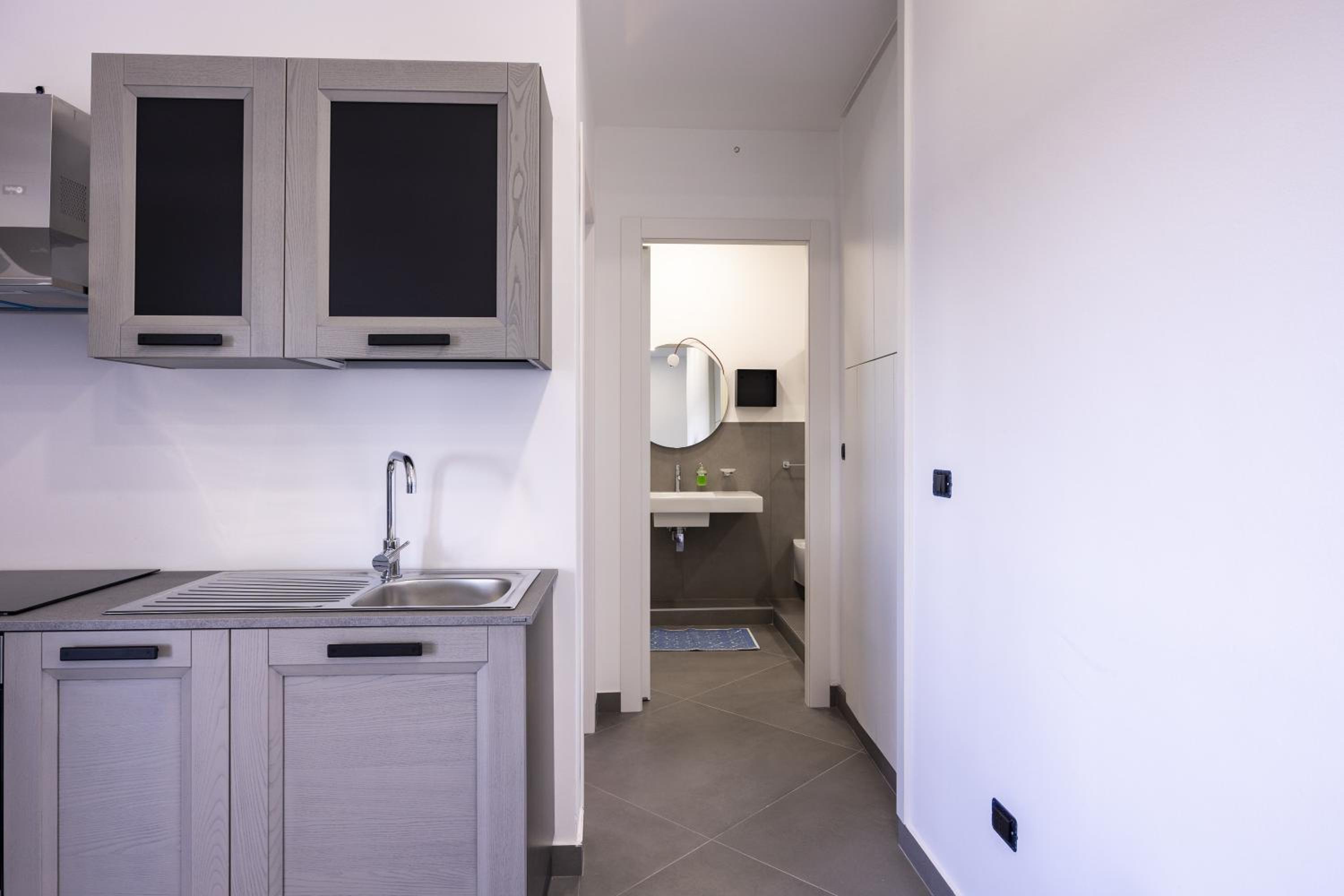 Seaview Apartment en Patti — kitchen