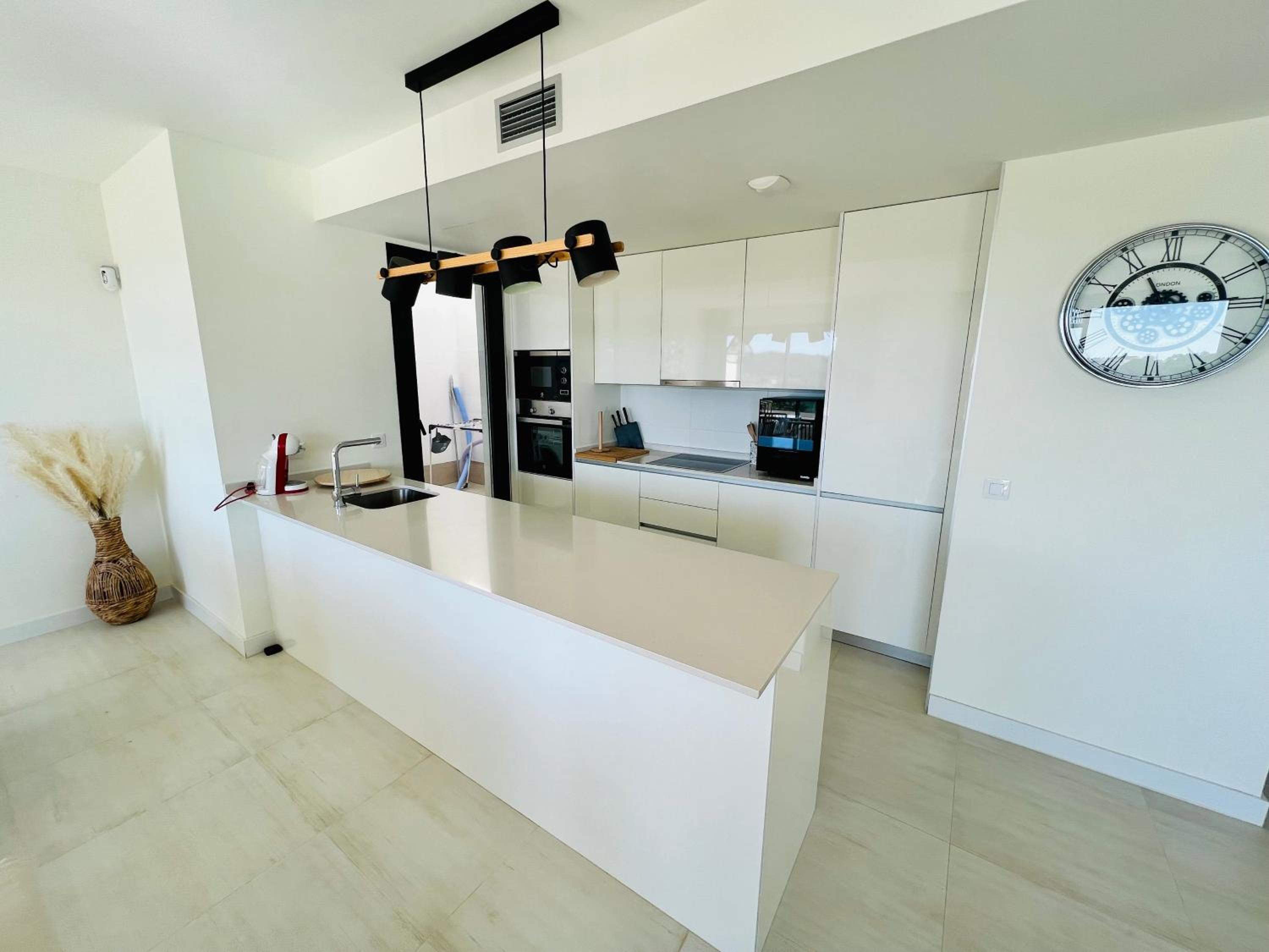 Penthouse moderne et cosy pour vos vacances accessible à pied depuis la plage