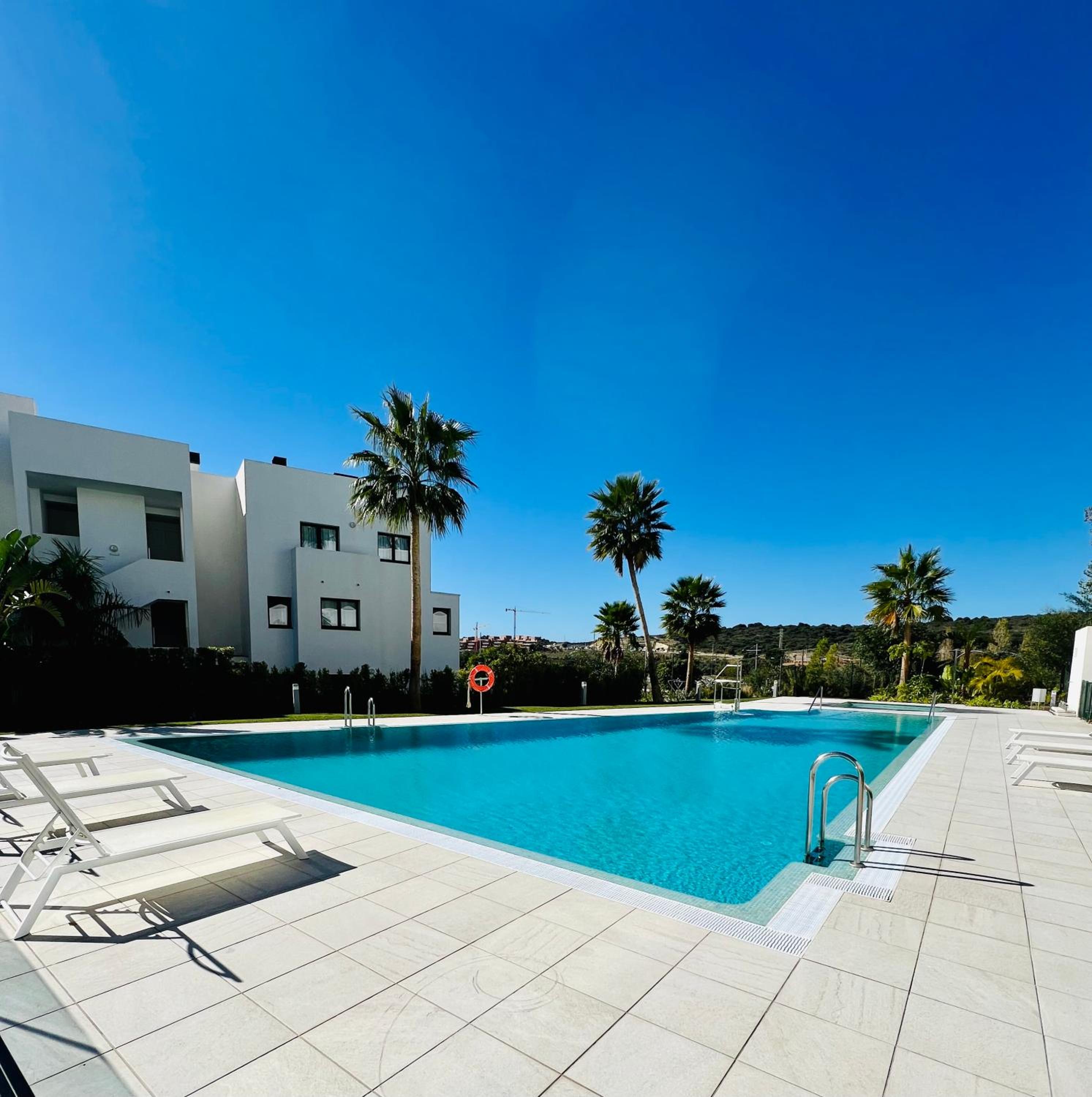 Penthouse moderne et cosy pour vos vacances accessible à pied depuis la plage