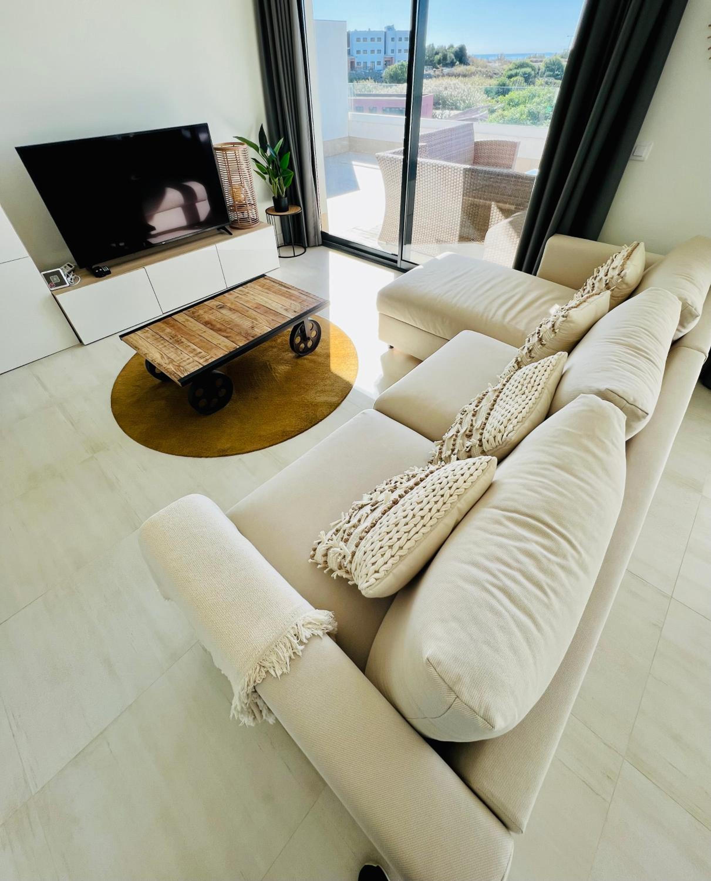 Penthouse moderne et cosy pour vos vacances accessible à pied depuis la plage